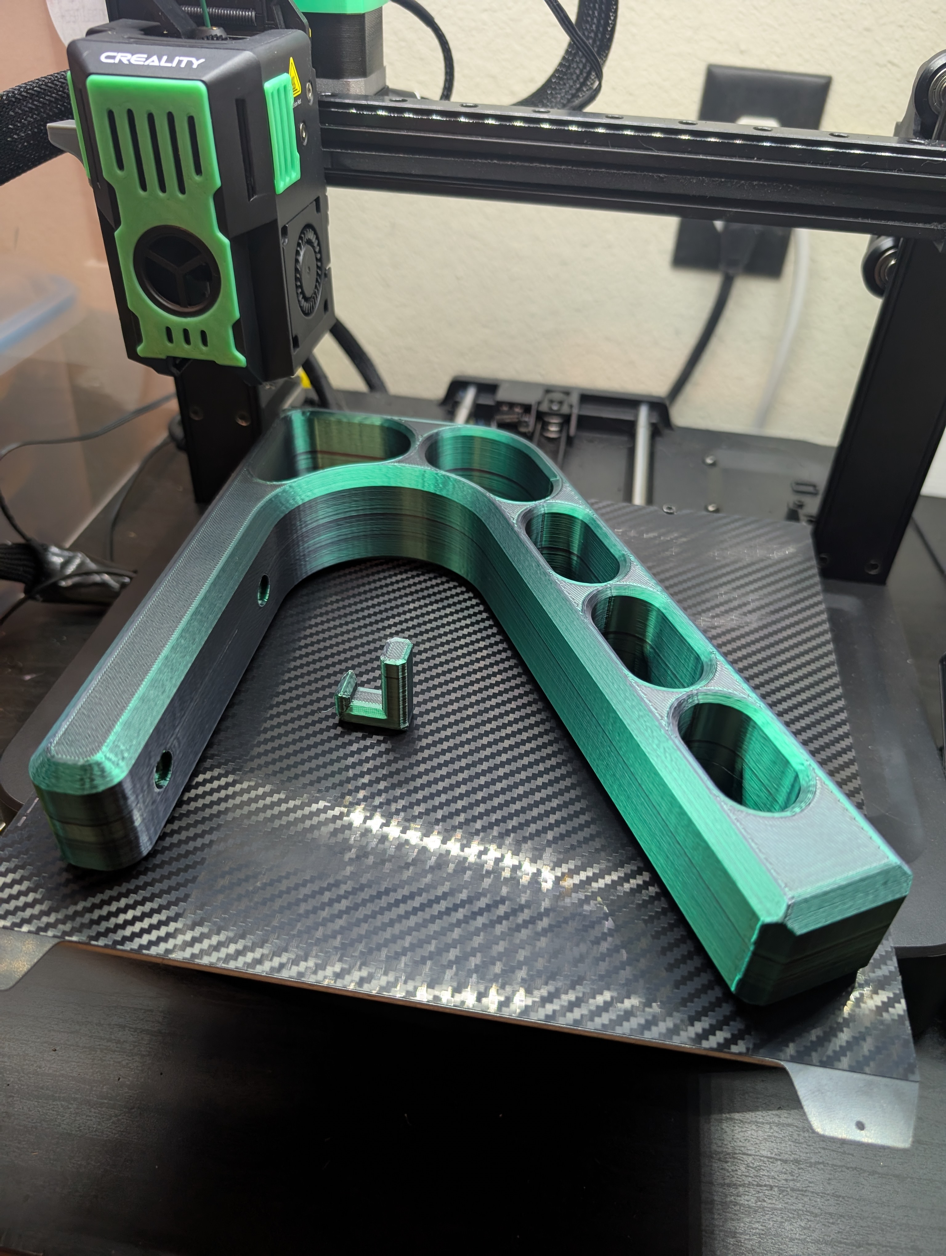 Helmet Holder Remix for 210X210