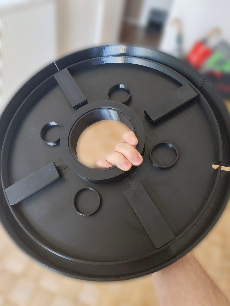 Modular Hydroponic Tower Bucket Lid with no Glue or Bolts