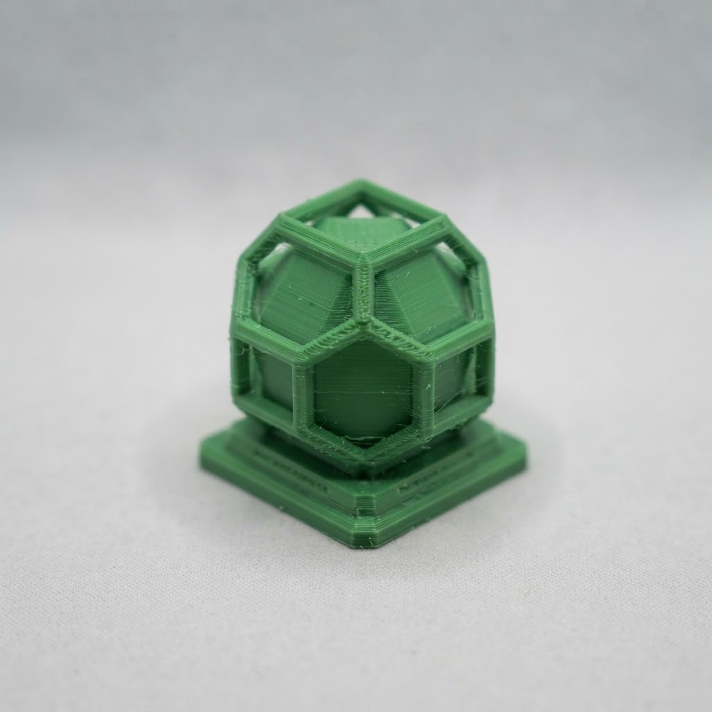 Low Poly Energy Core — thumbnail 2