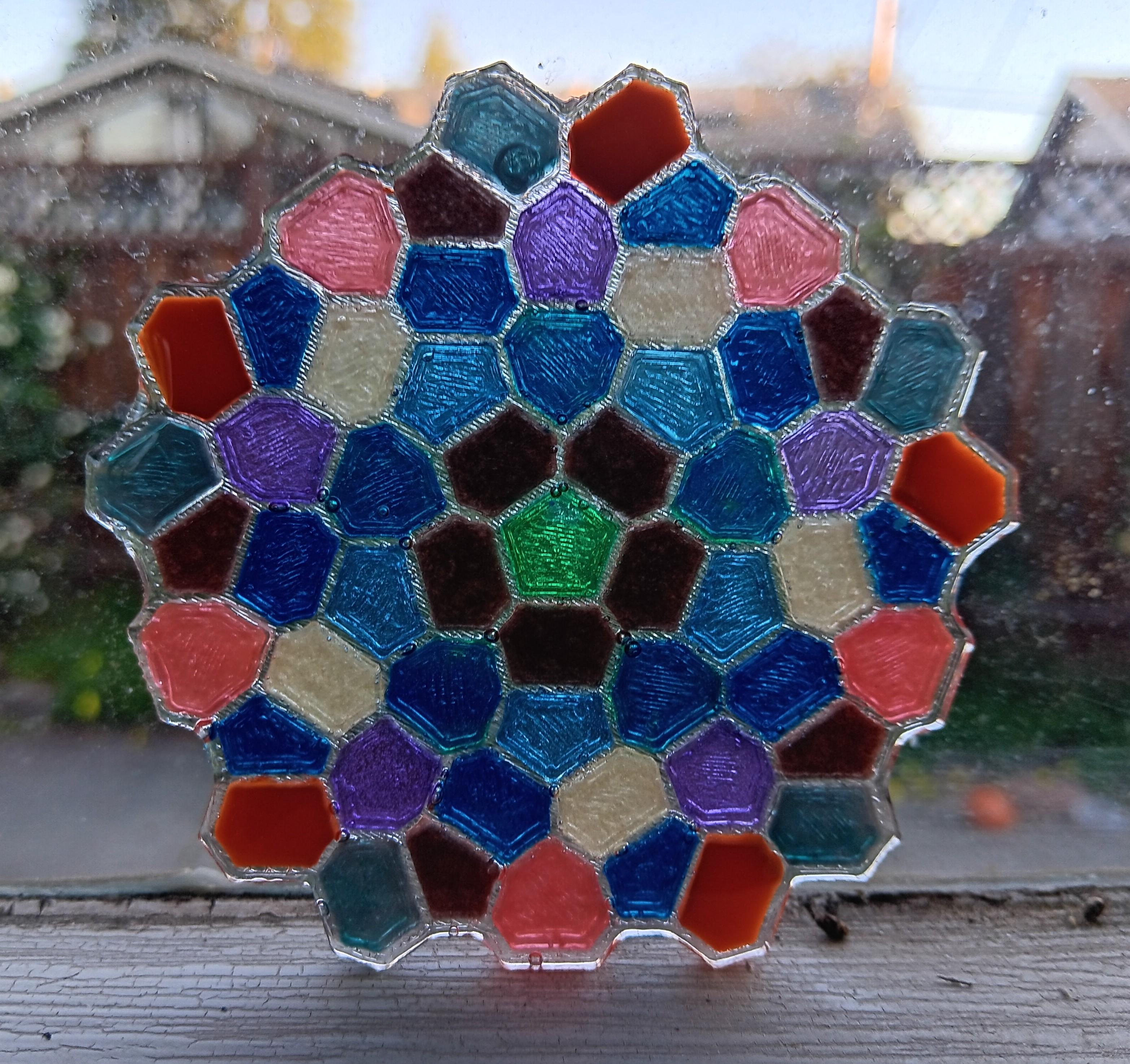 Masters for Penrose Voronoi suncatcher using silicone-molded resin