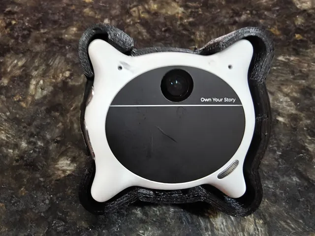Looki L1 camera mount: hoodie collar cradle + clip (snap-in, ABS)