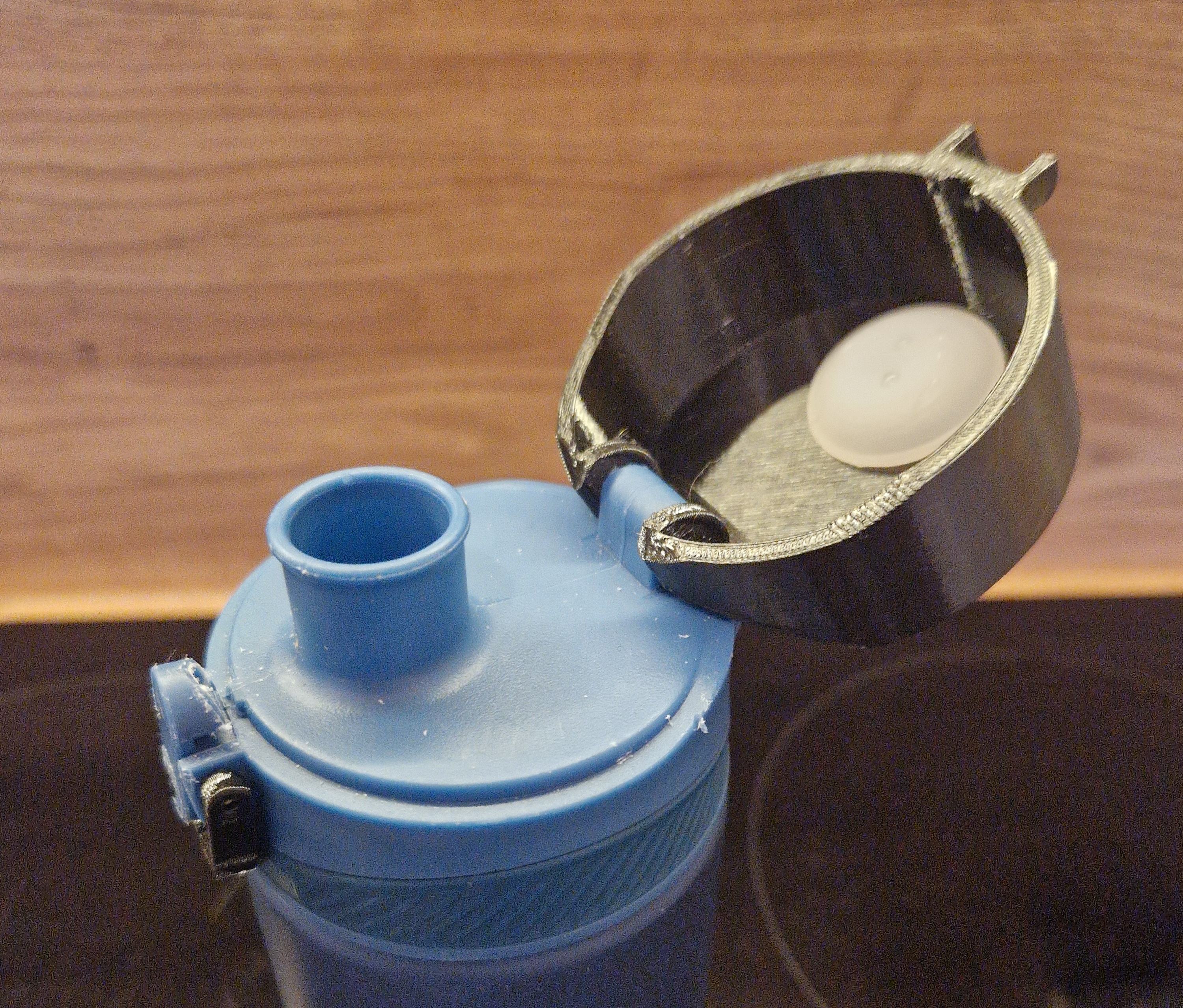 Water bottle lid