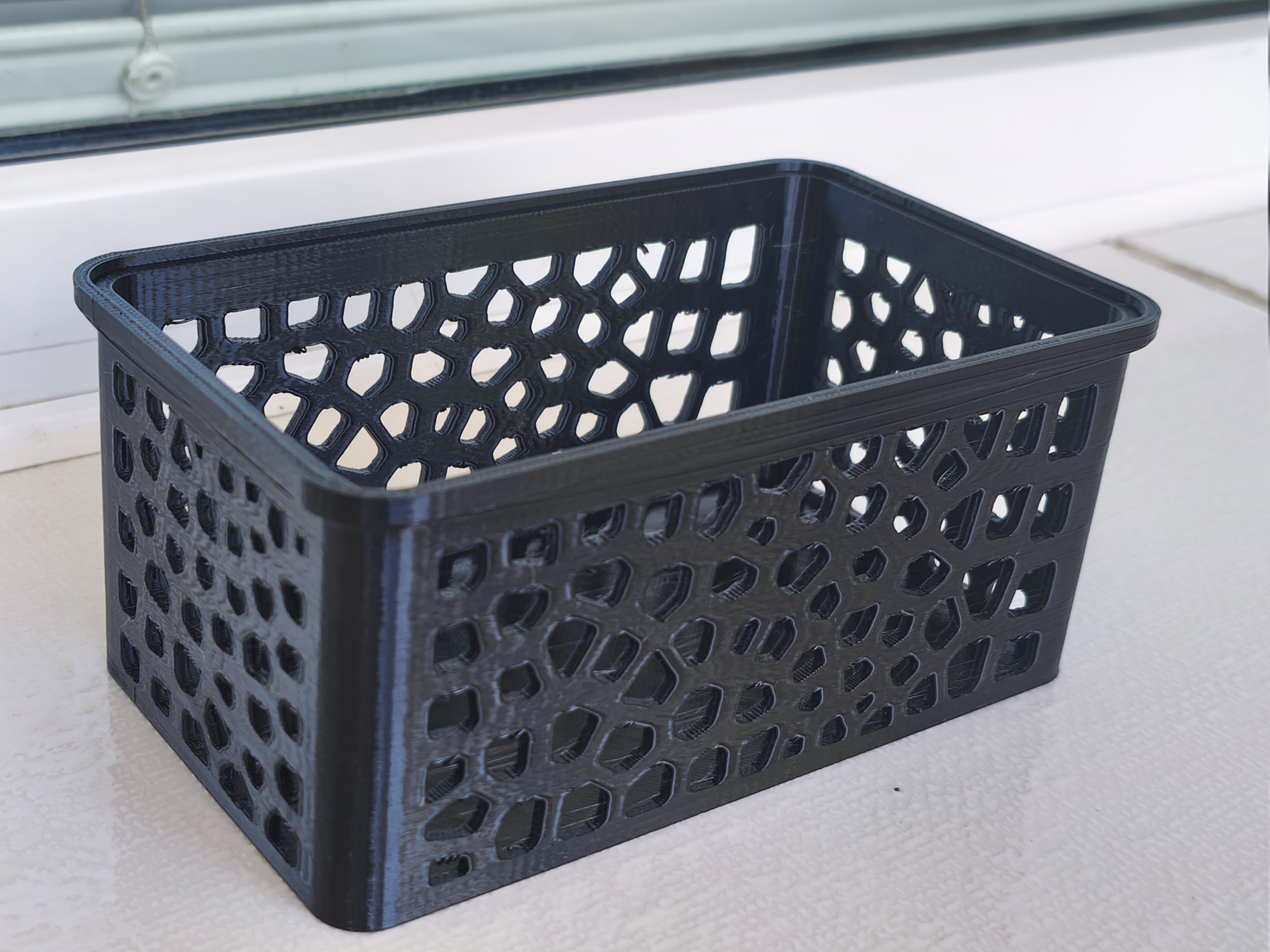 Miniatura 5 do modelo 3D Stackable Voronoi Storage Container