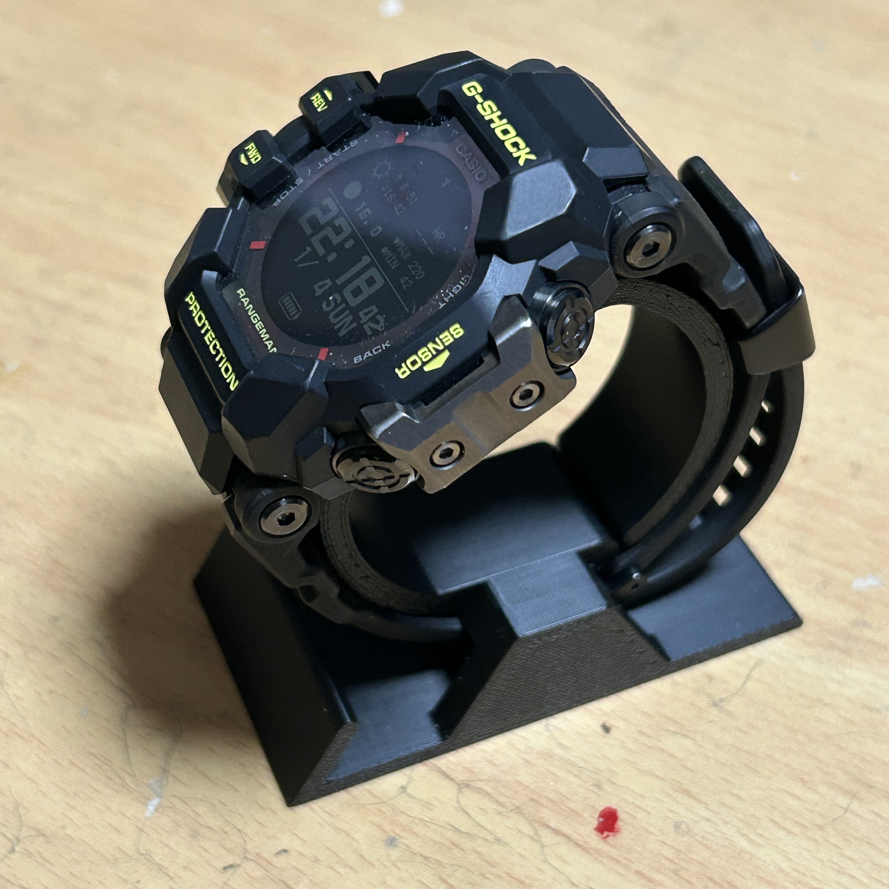 CASIO G-Shock Stand　Two types (Fixed and free angle)