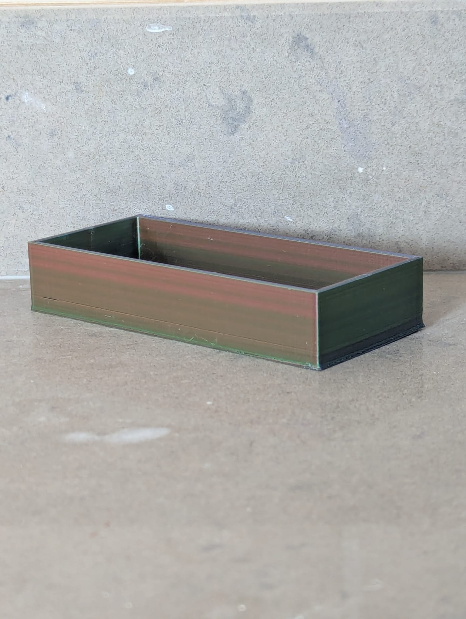 Miniatura 2 do modelo 3D Simple Rectangular Box