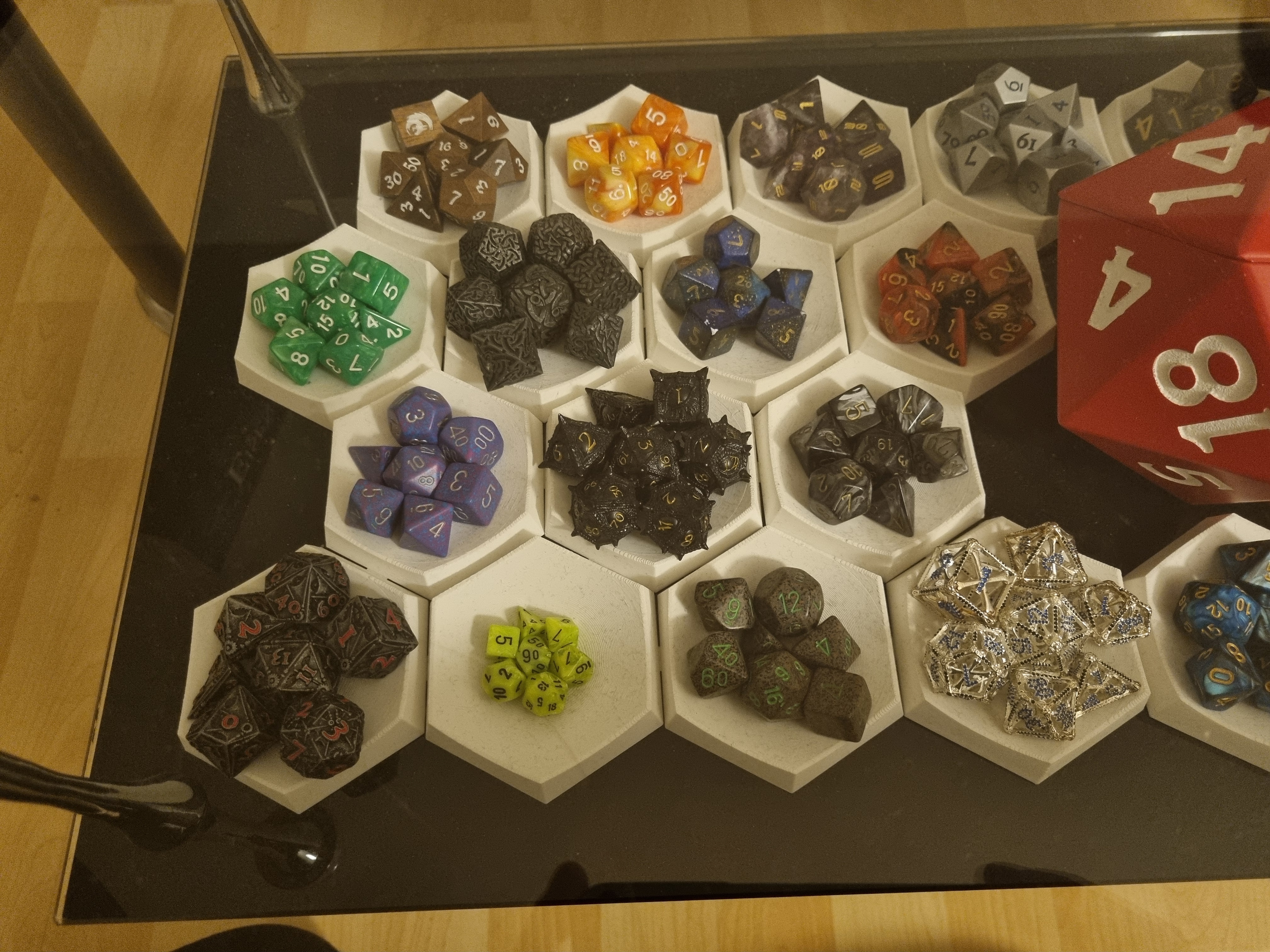 small Hexagonal bowls that can be joined together