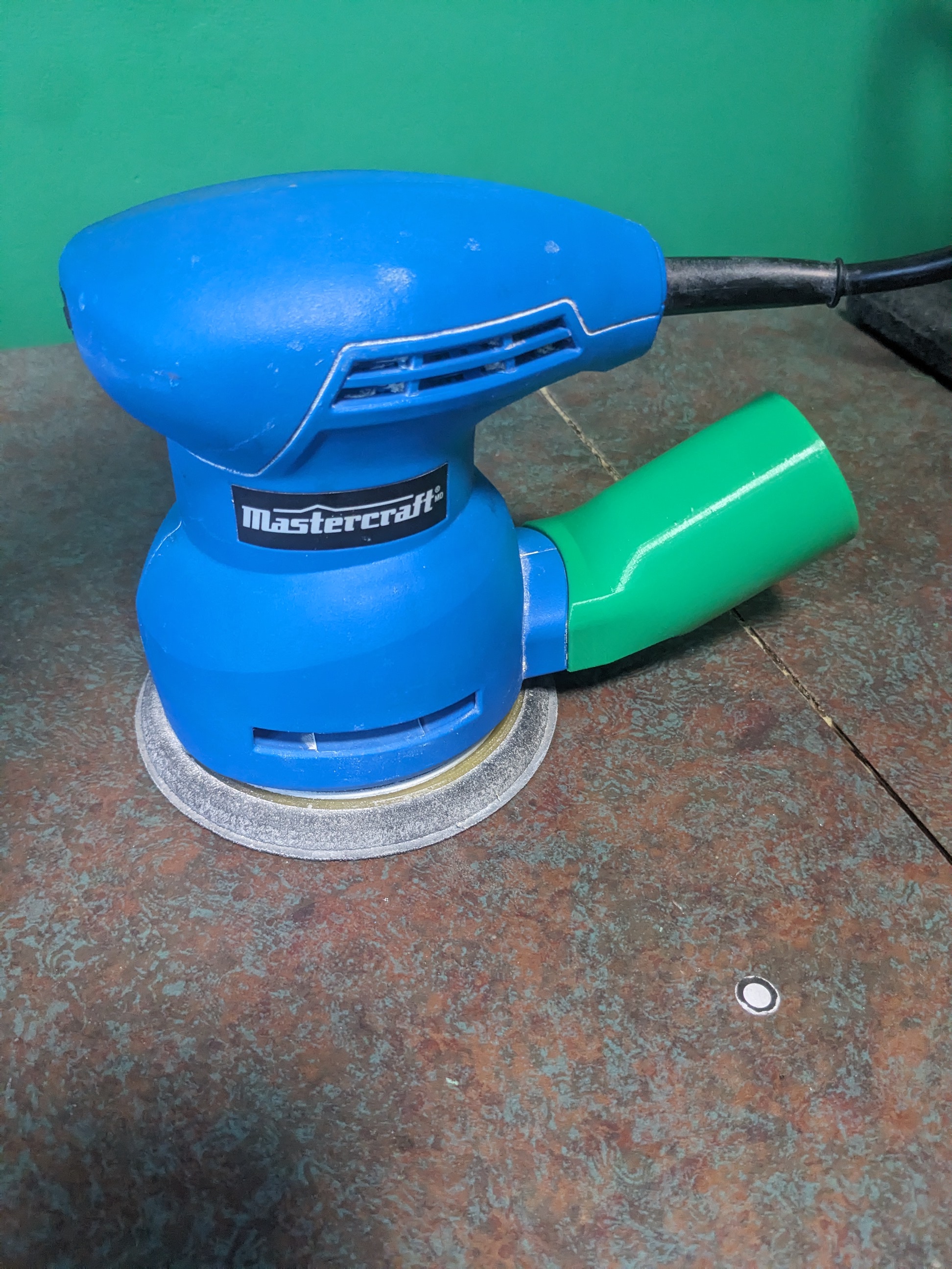 Vacuum adapter for Mastercraft orbital sander