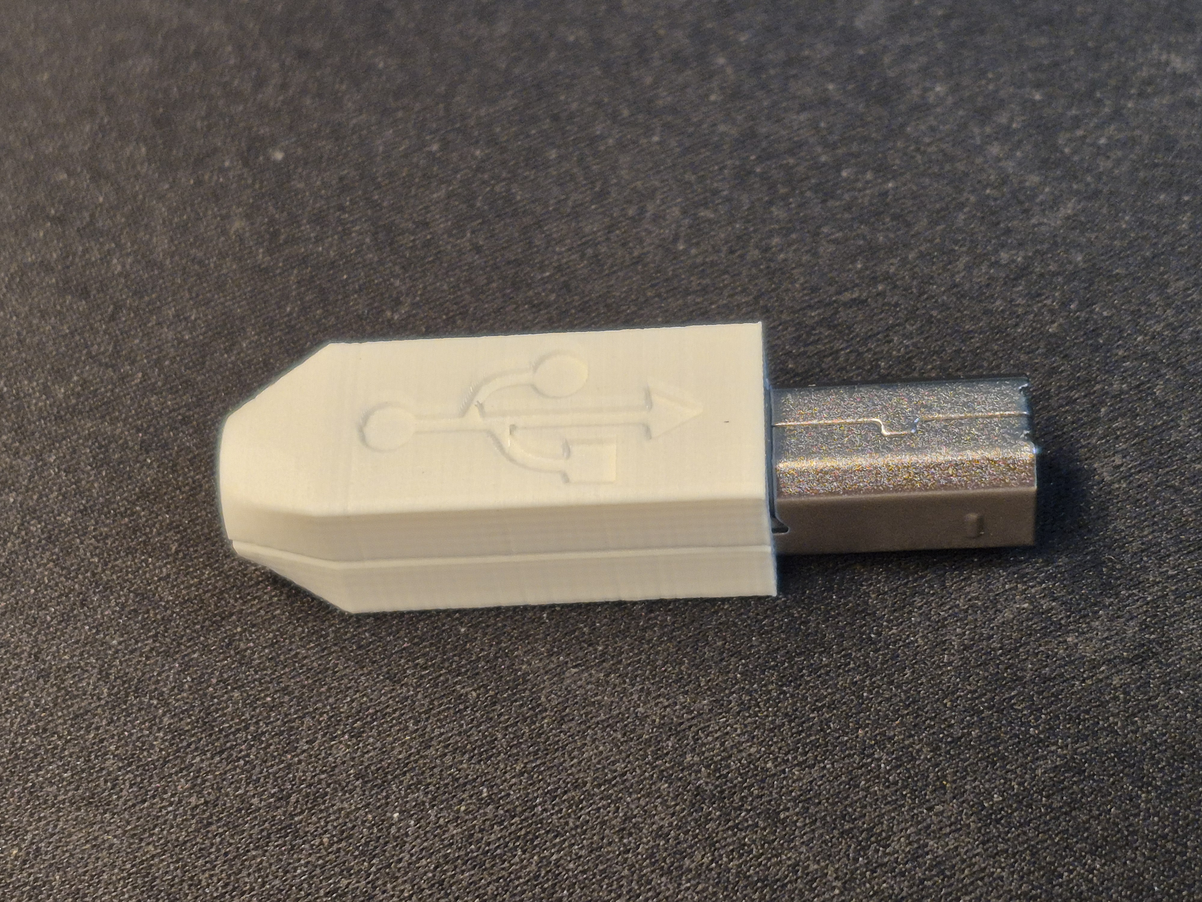USB-B housing