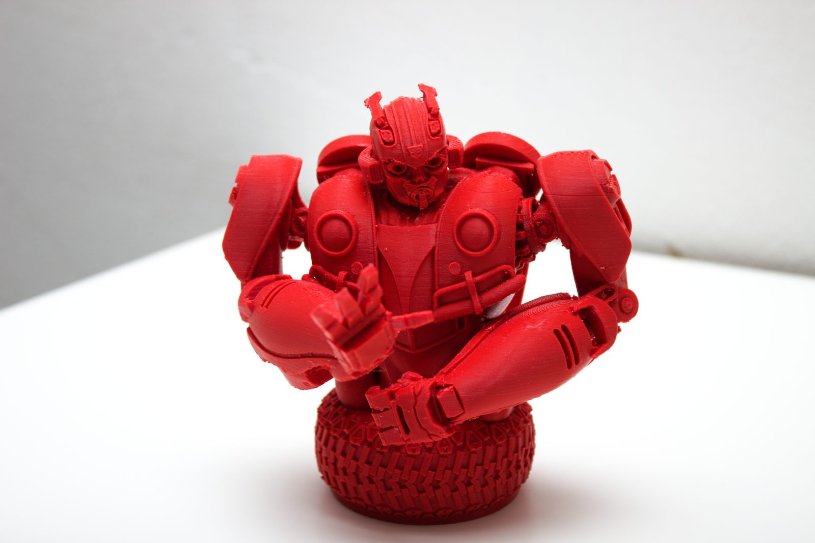 Bumblebee bust — thumbnail 2