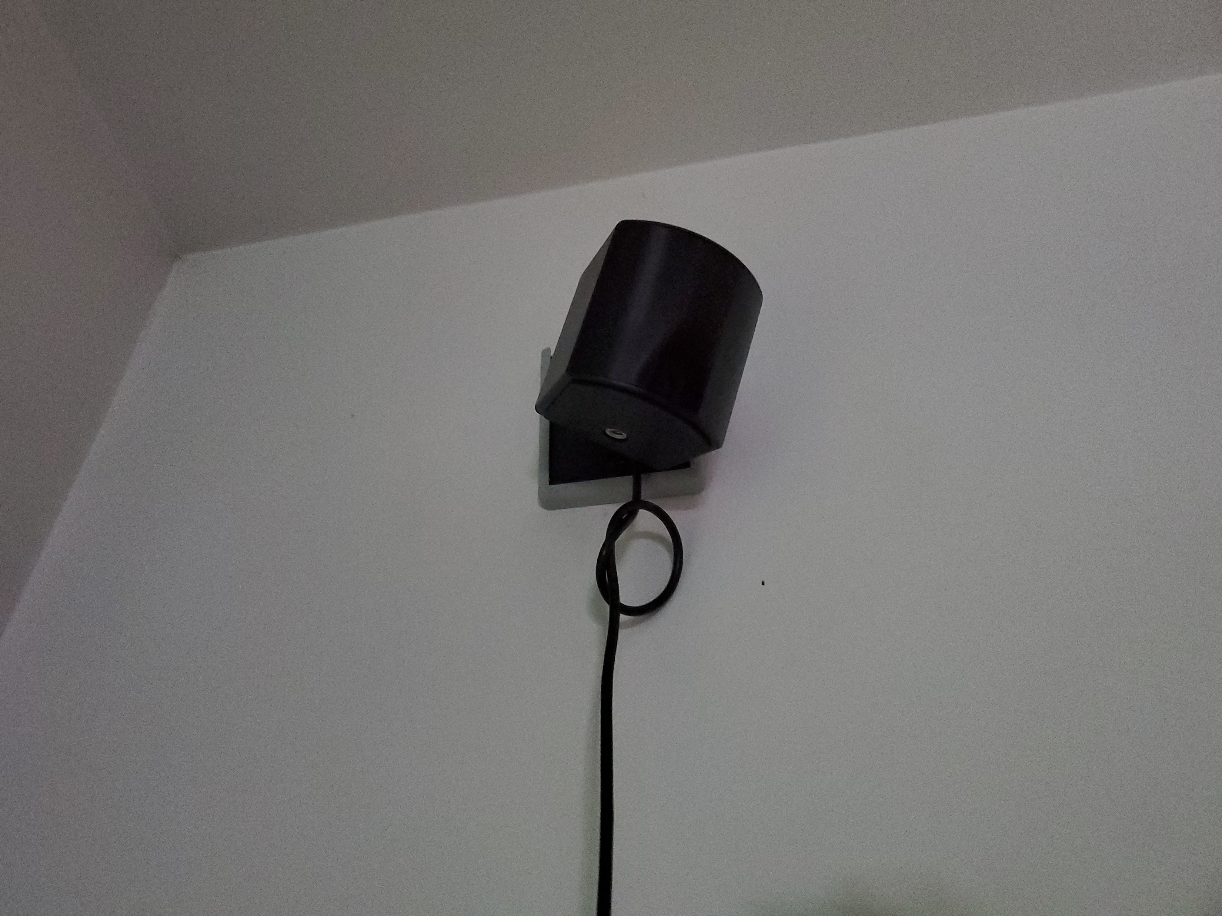 Miniatura 2 do modelo 3D Valve lighthouse mount.