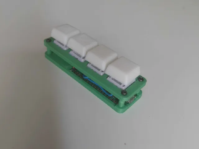 4 Key Raspberry pi pico keyboard