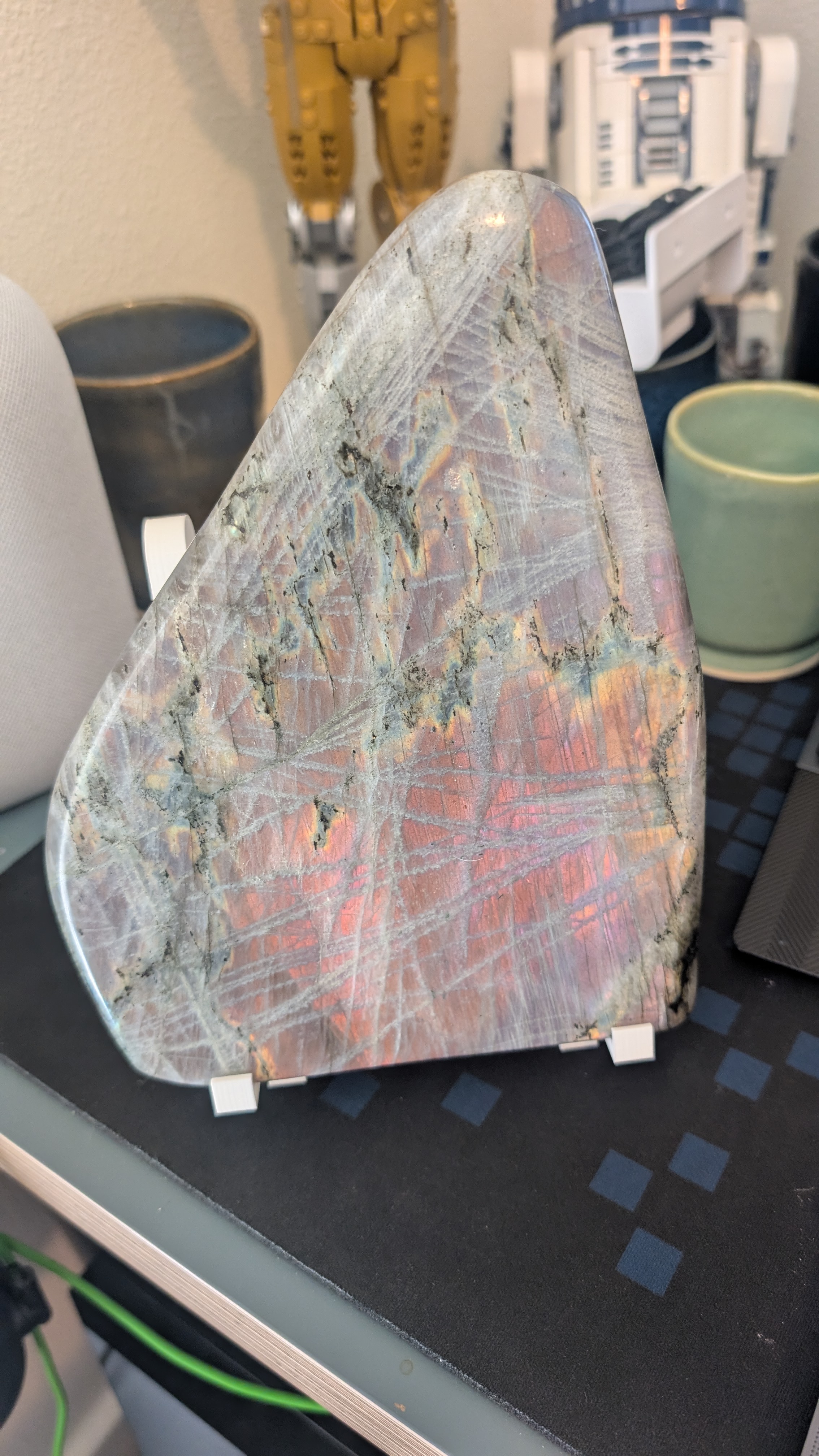 Adjustable Rock Display Stand