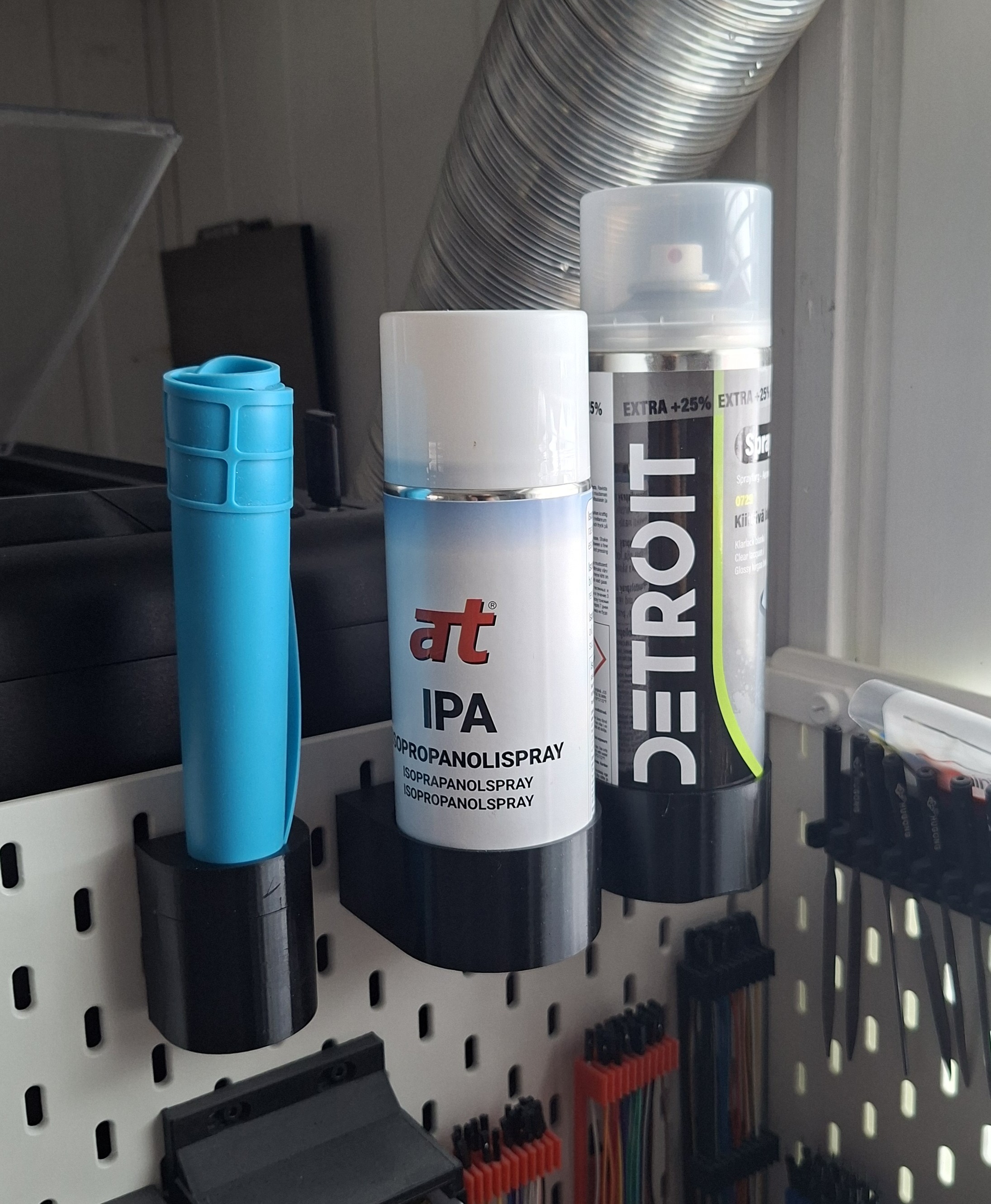 Skadis spray can holder