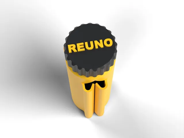 Toothpaste Squeeze Roller with Name on the Knob (Print-in-Place, 2 colours)