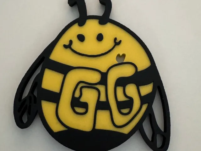 Cute Bee 2D - I made :)