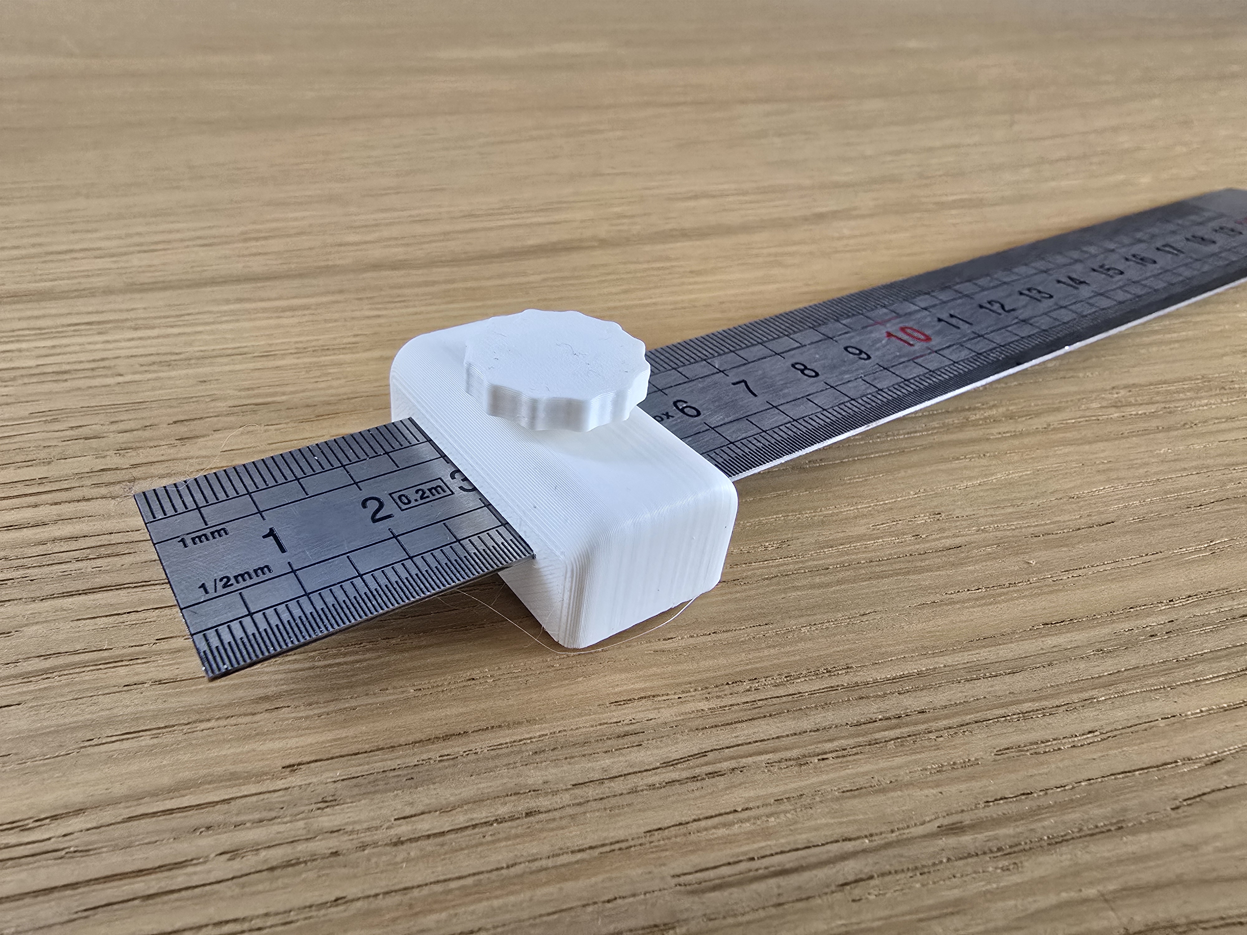 Linealanschlag für Metalllineale (26mm x 1mm)
