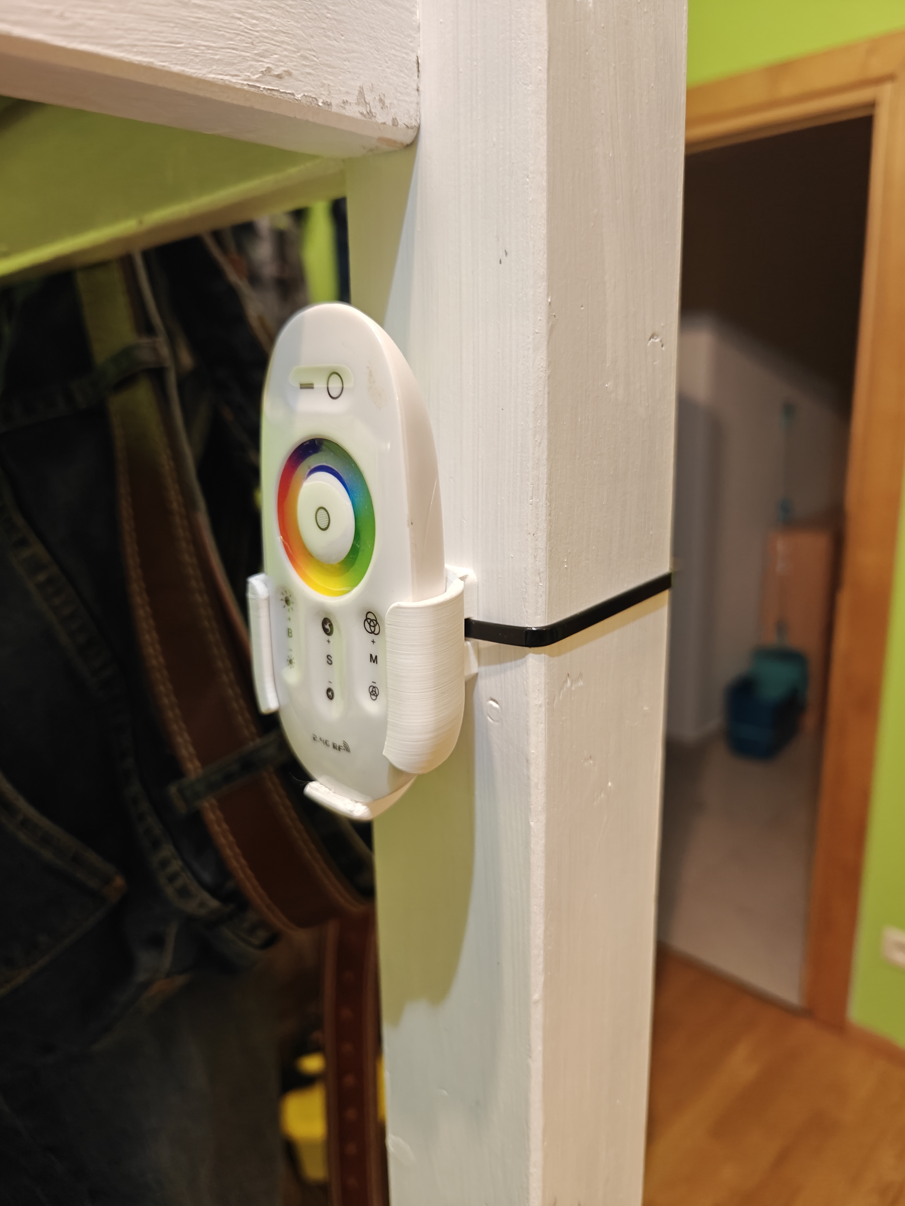 Holder for RGB-LED-Remote Control Clamping band