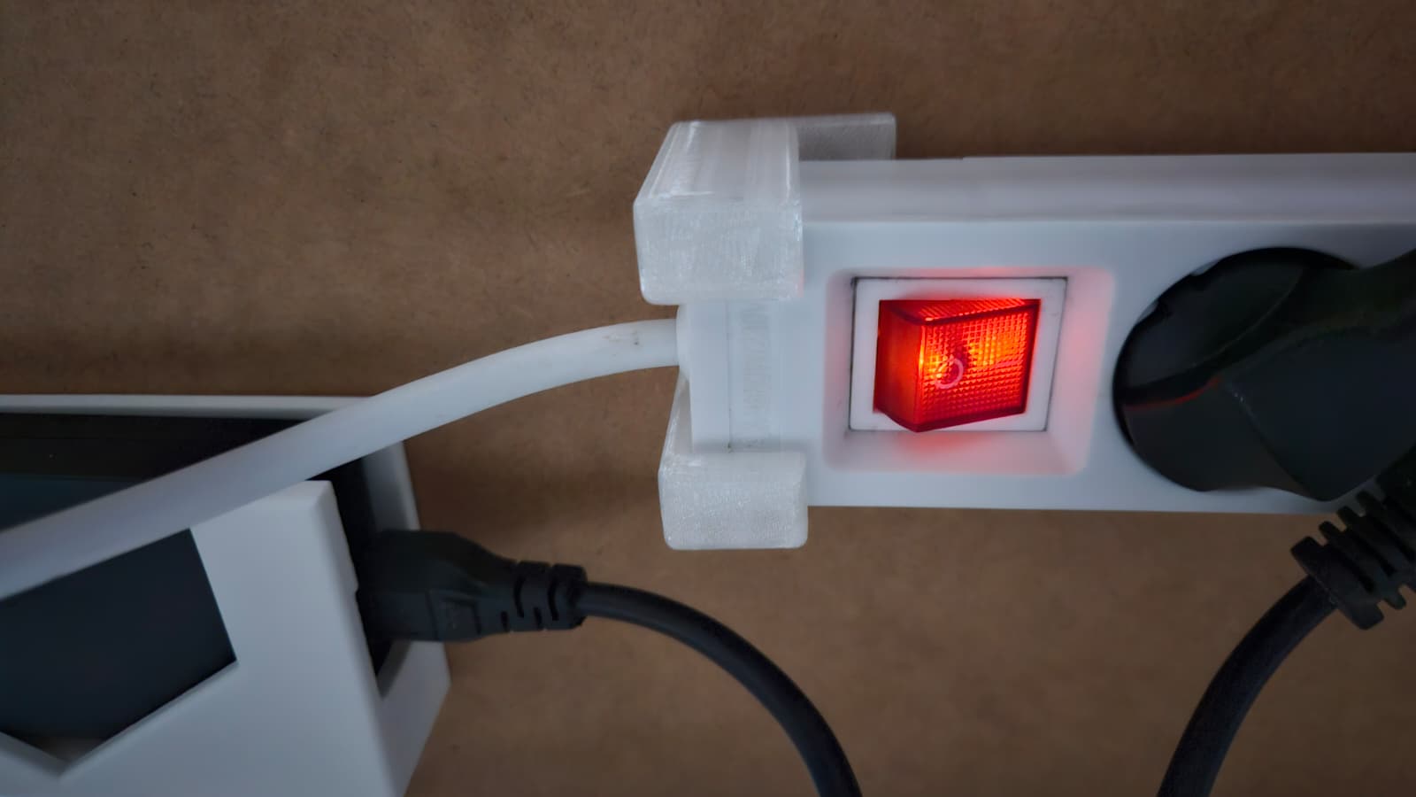 Extension cord holder
