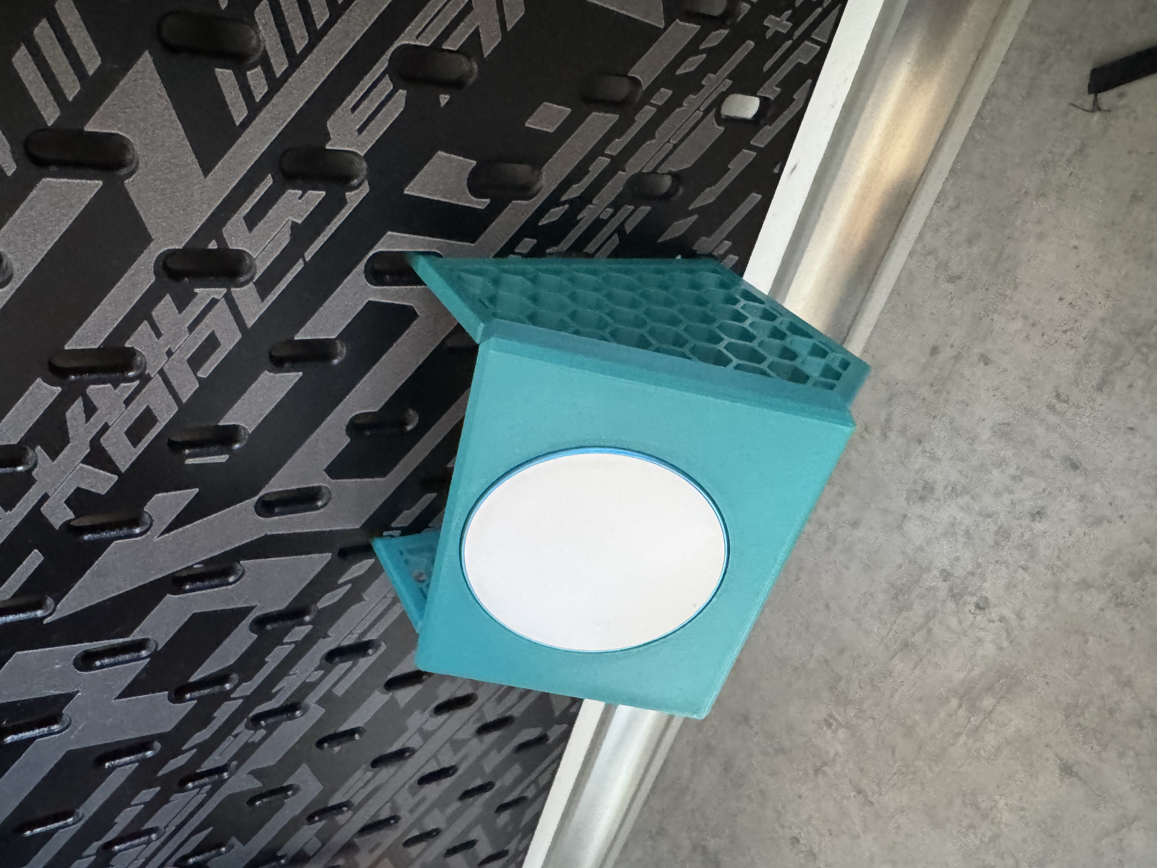 SKADIS Magnetic Wireless Charger (MagSafe)