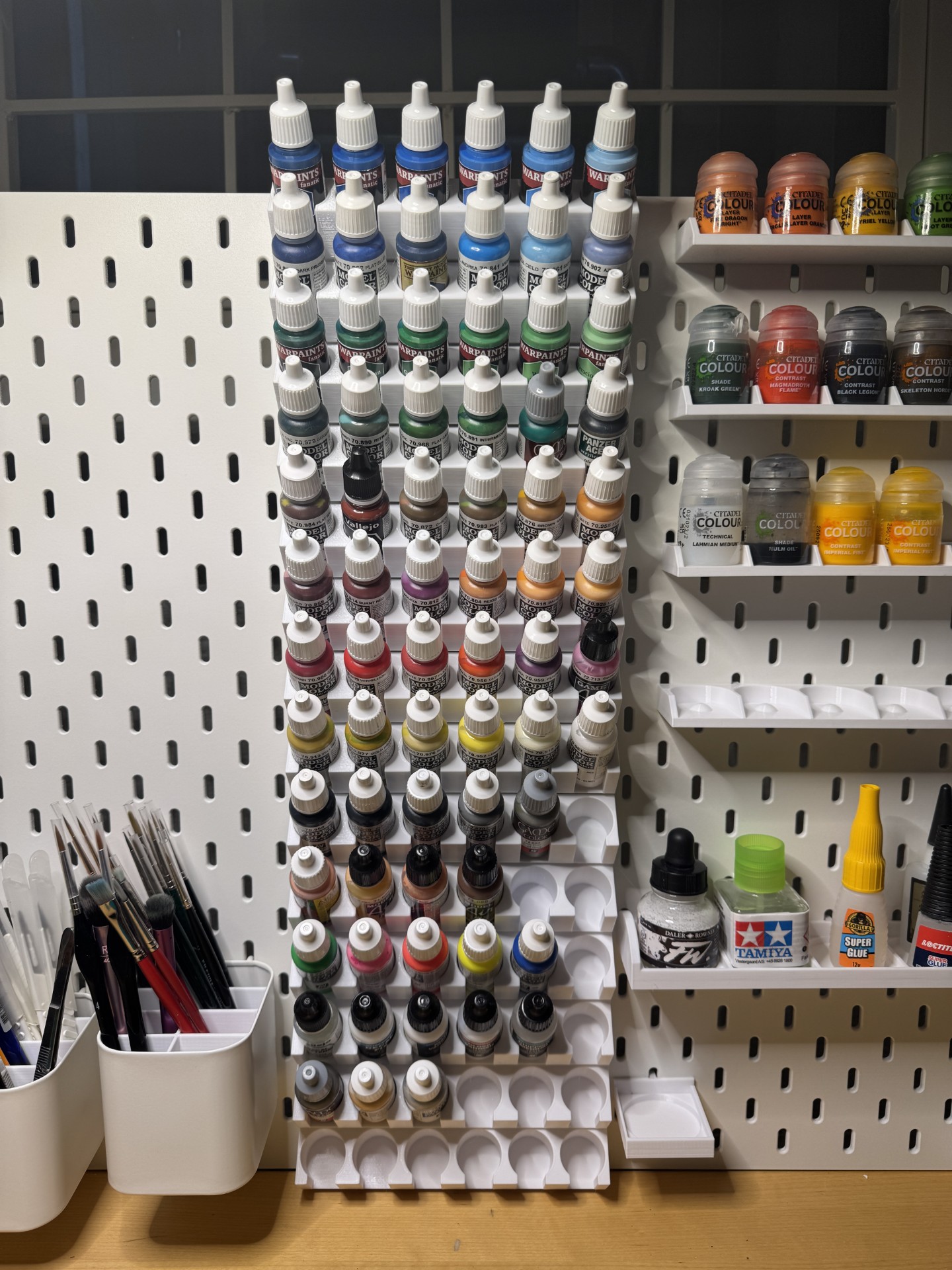 Paint holder for IKEA skadis pegboard