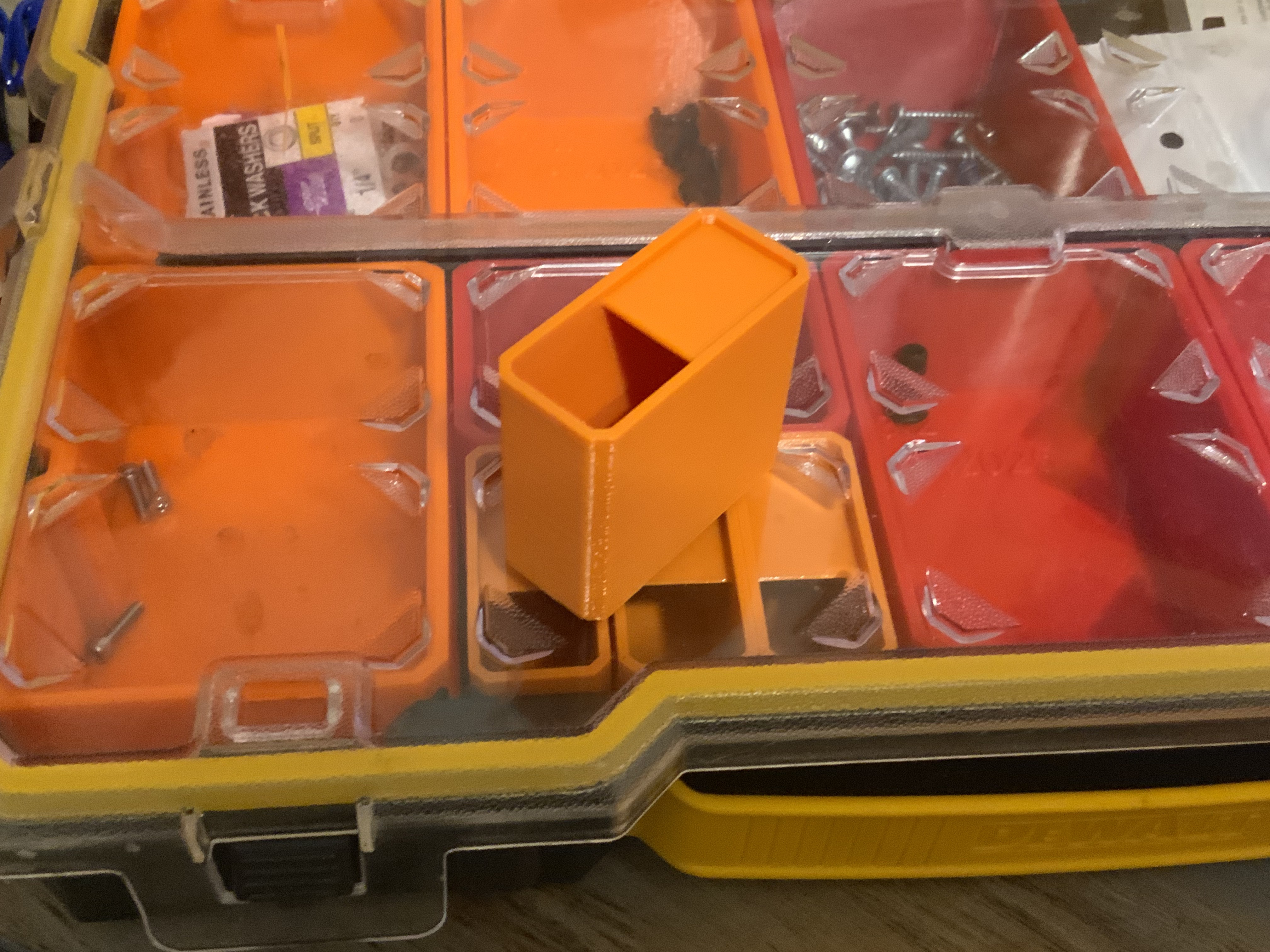Dewalt Gridfinity Bin for Pro Small Parts Organizer - 25 x 55