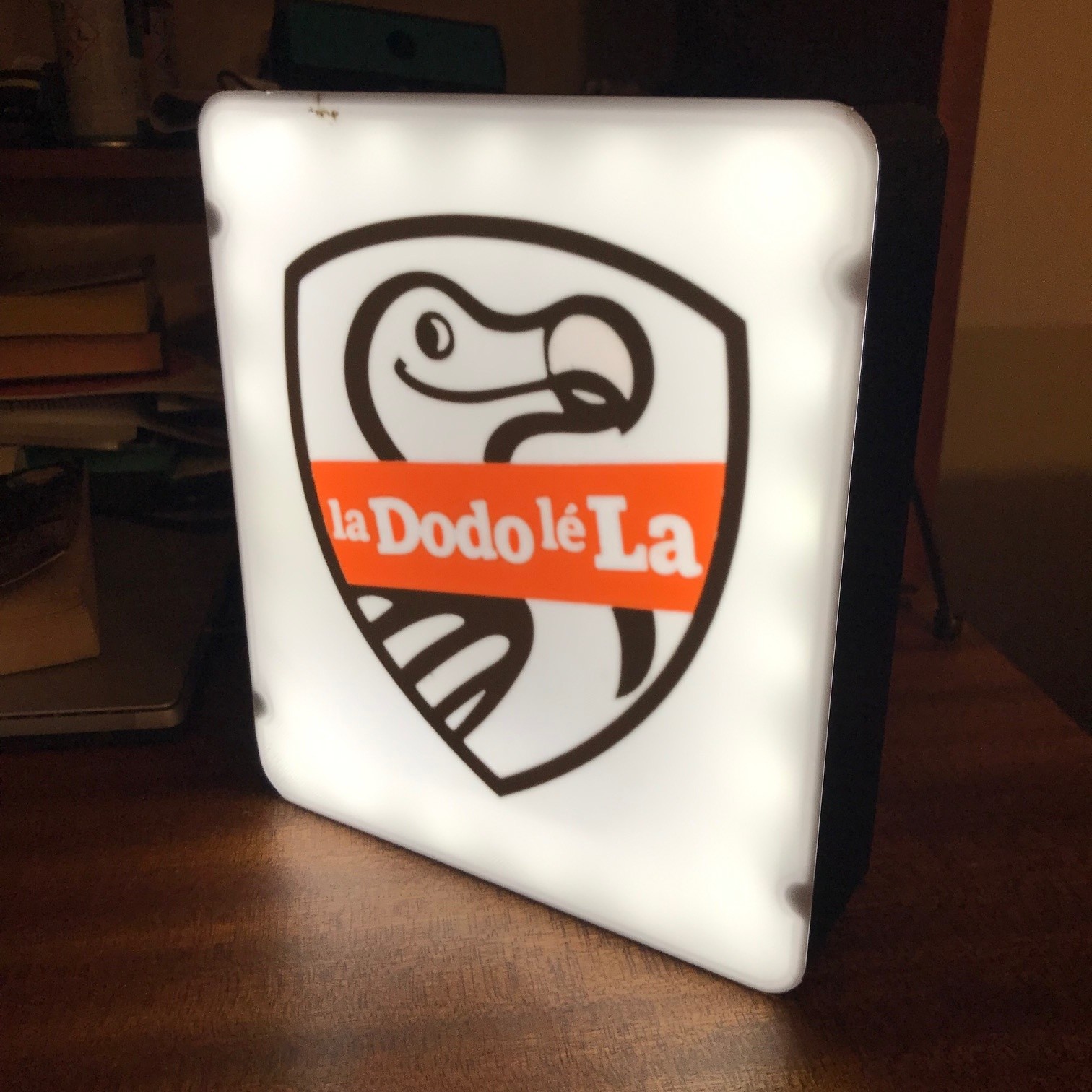 Logo Bourbon Dodoléla - bière Réunion 974 (veilleuse rétro-éclairée)