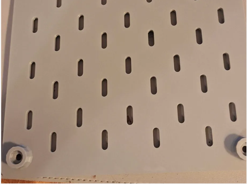 Skadis Pegboard 10mm gap from wall