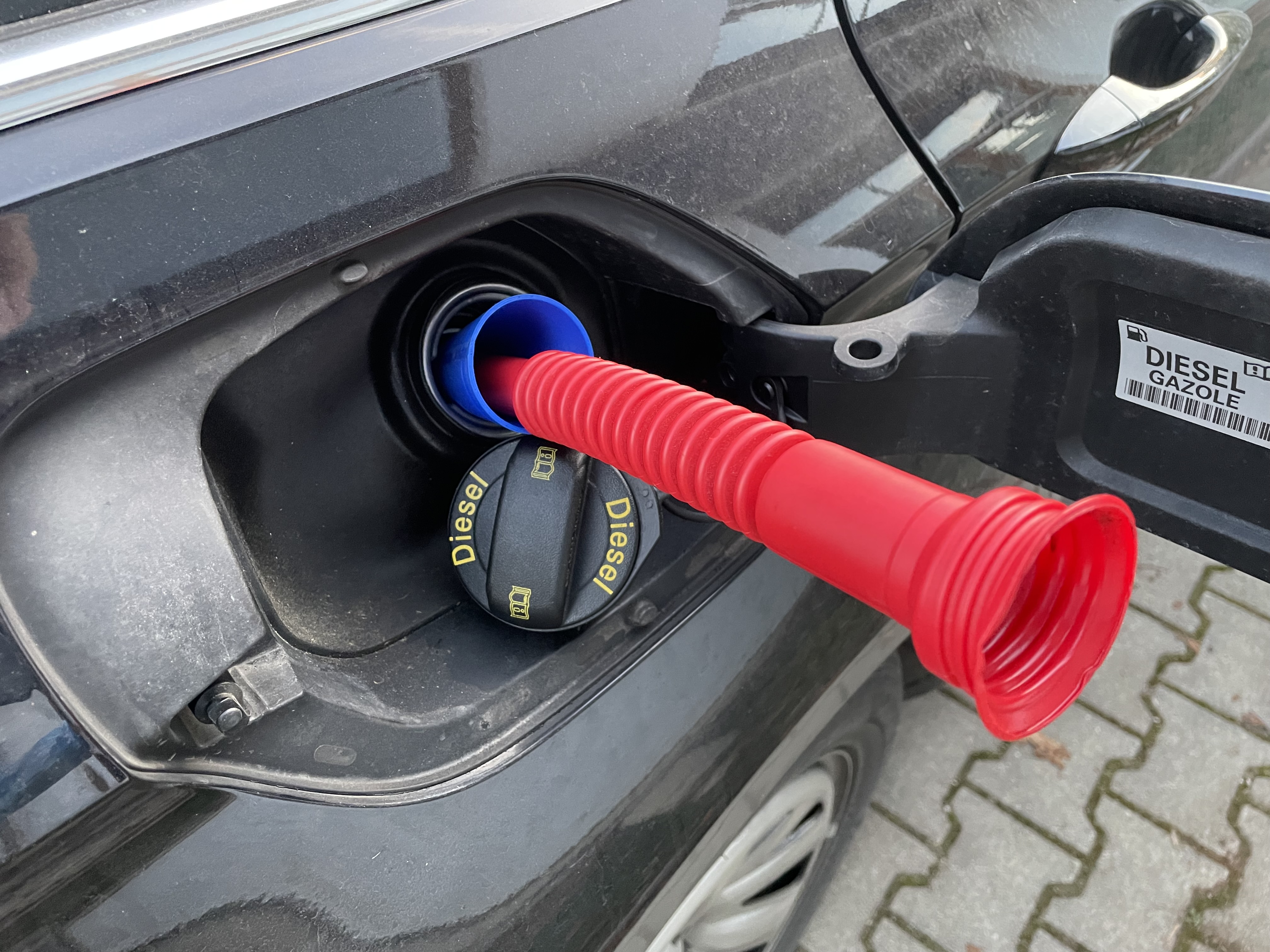 diesel funnel