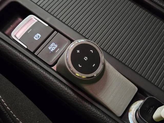 Golf 7 Support for Multimedia Bluetooth Buttons