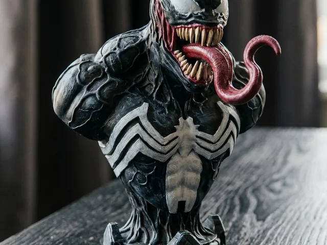 Venom Symbiote Bust | High-Detail Horror Sculpture