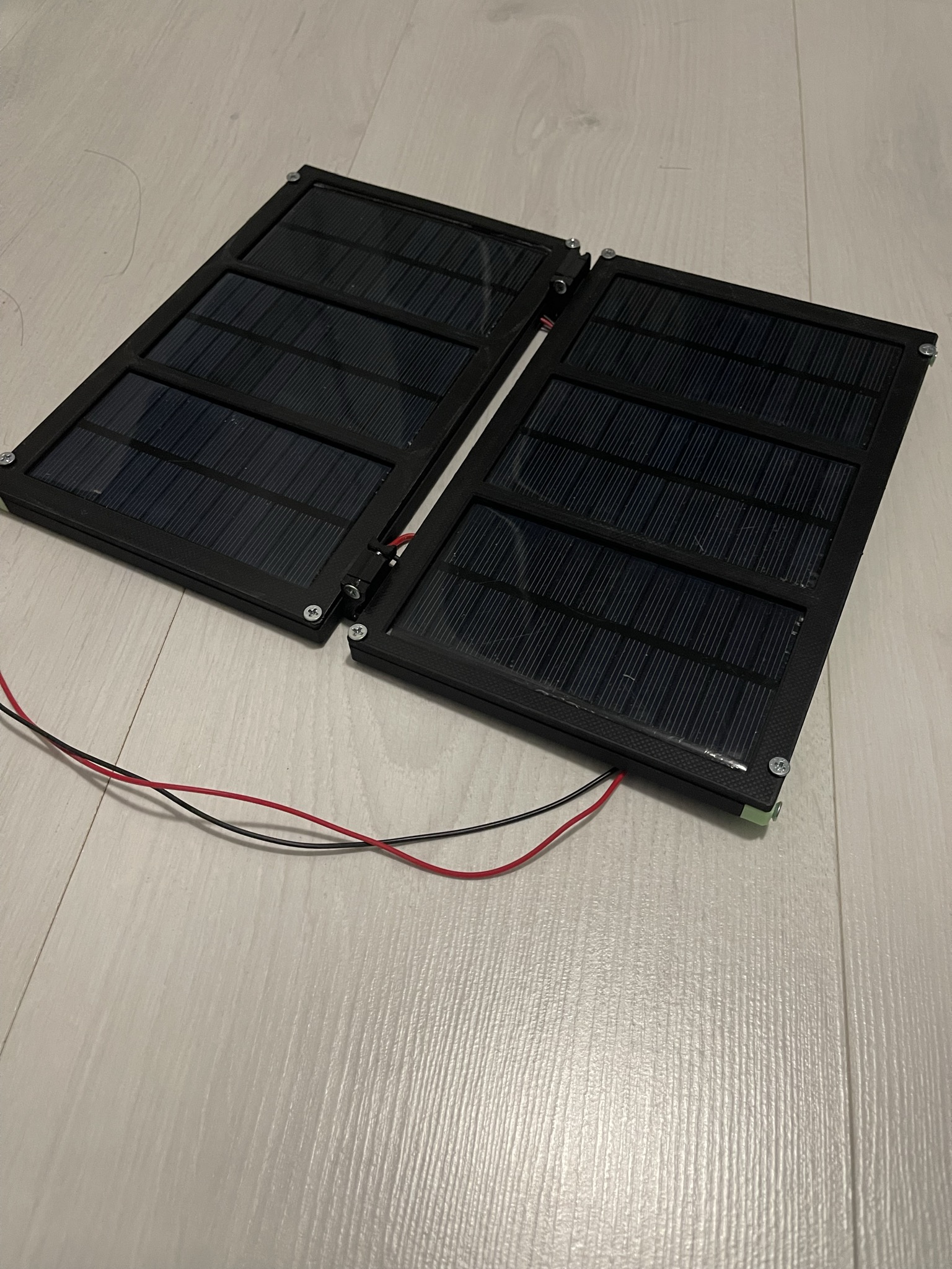 folding solar panel