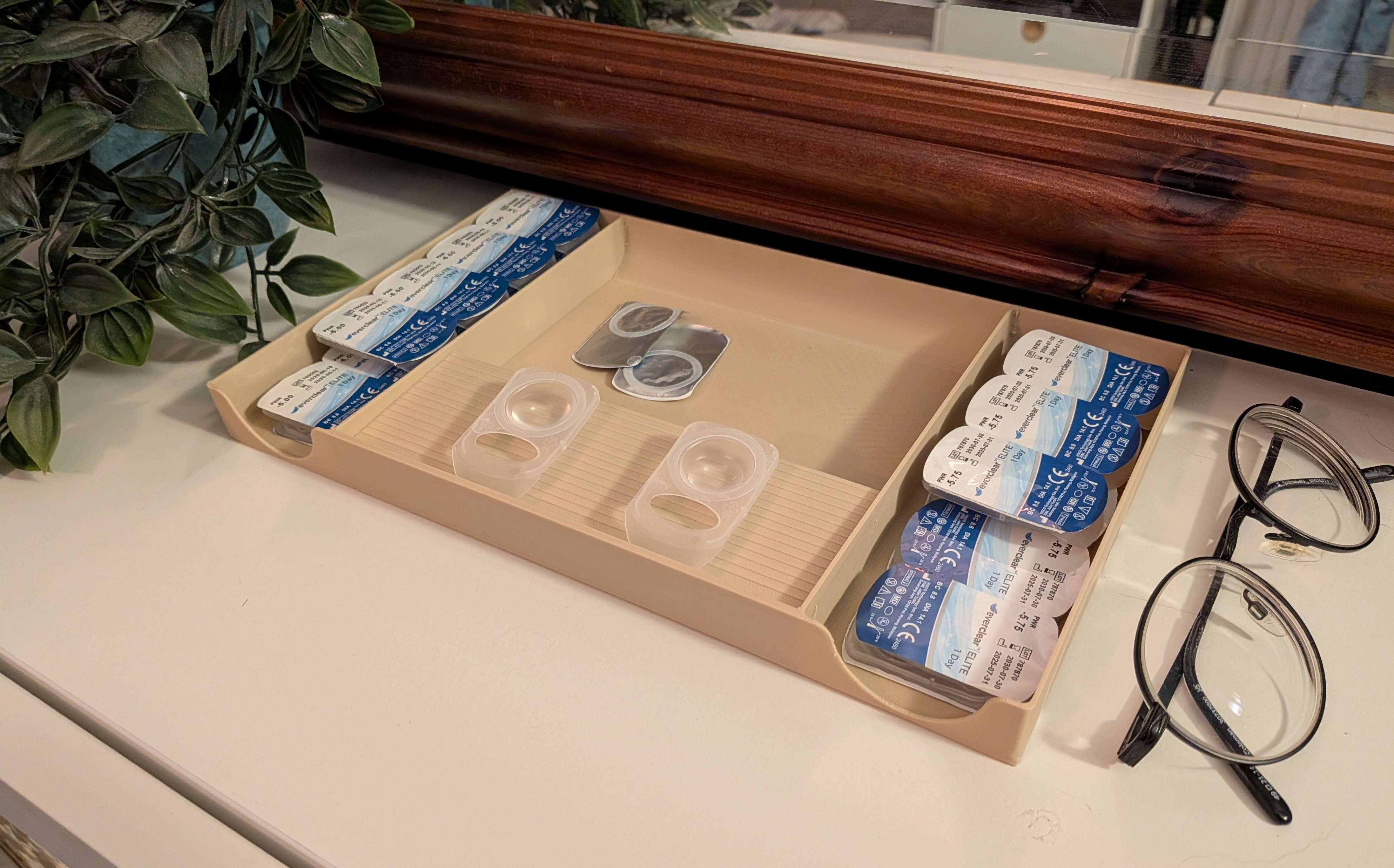 Contact Lens Organiser