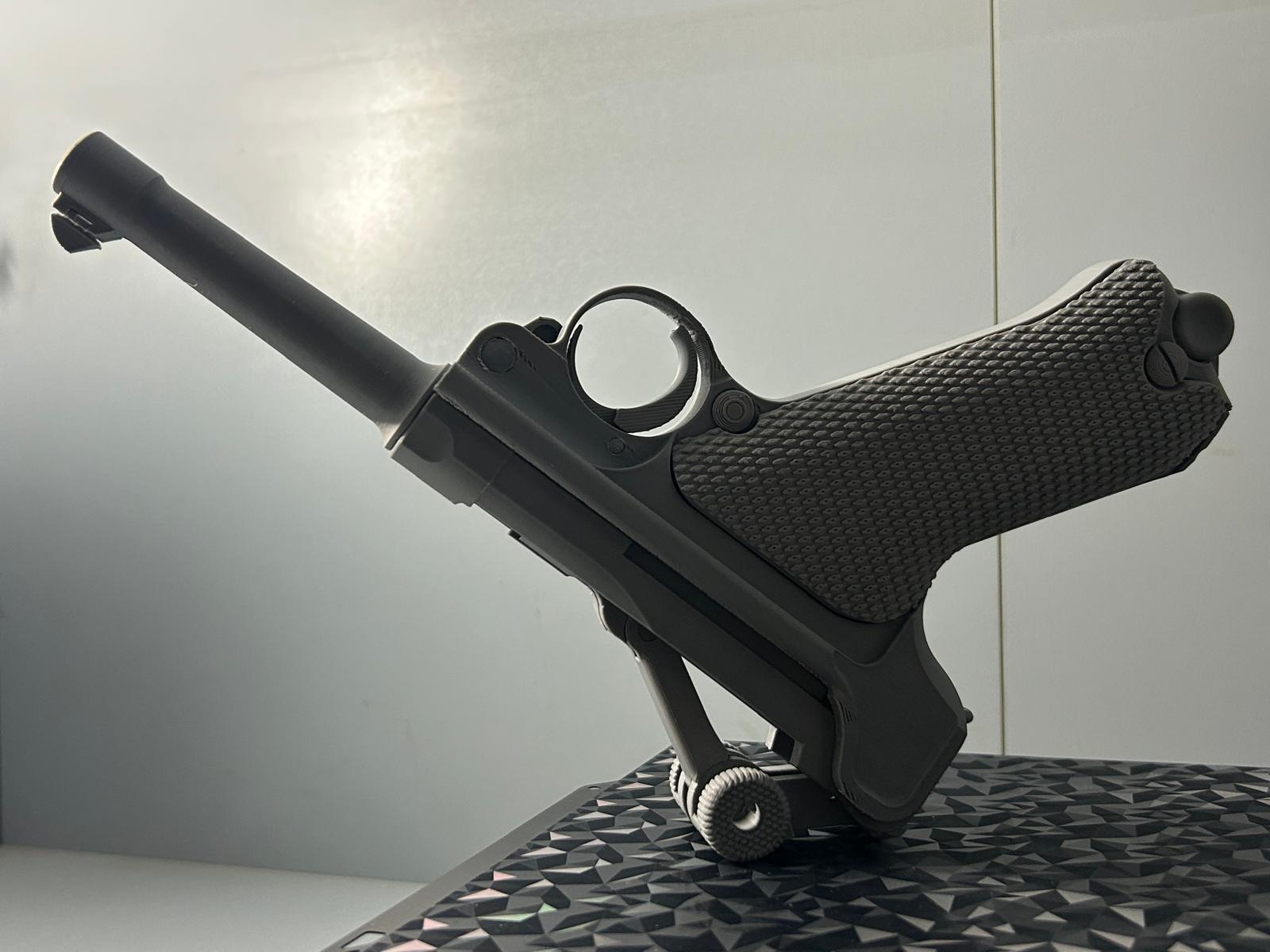 Pistol P08 Luger assembly "no glue"