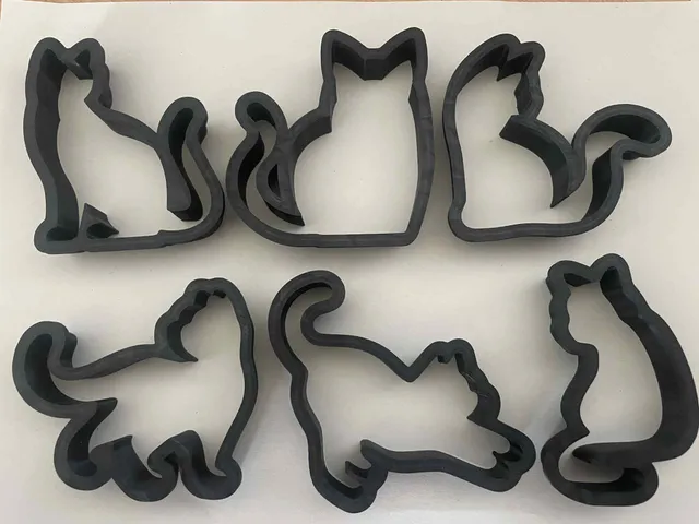 Cat cookie cutters
