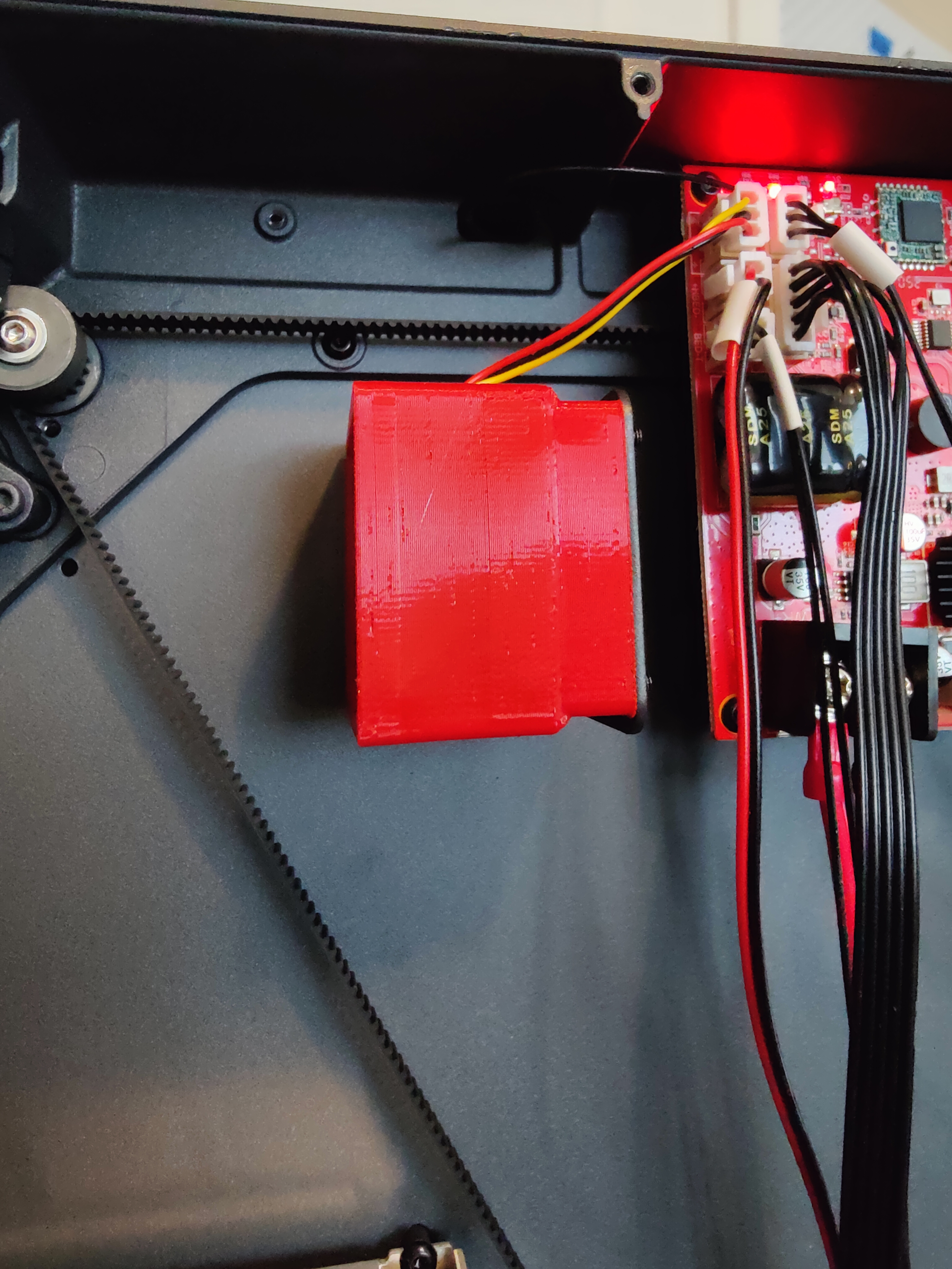 Centauri Carbon Mainboard Fan-Chassis Isolator