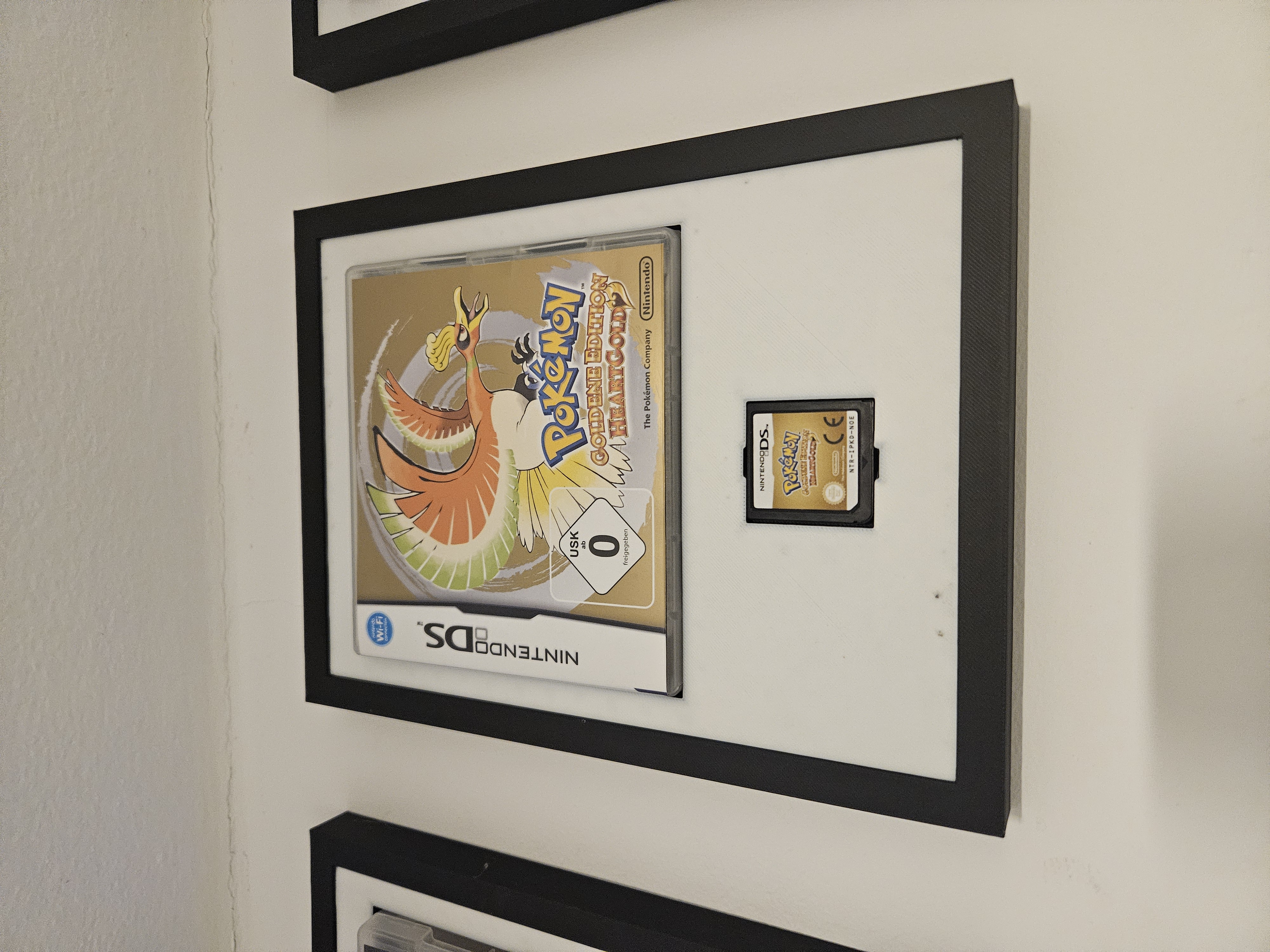 Nintendo DS Display frame for module + box