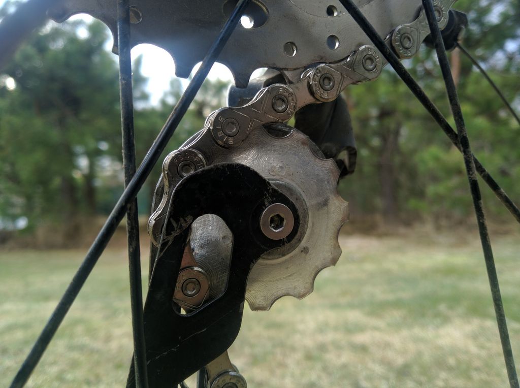 Shimano SLX / Deore Guide And Tension Pulley Set (RD-M663, Y5XE98030, 11 teeth, 10 speed). — miniatura 4