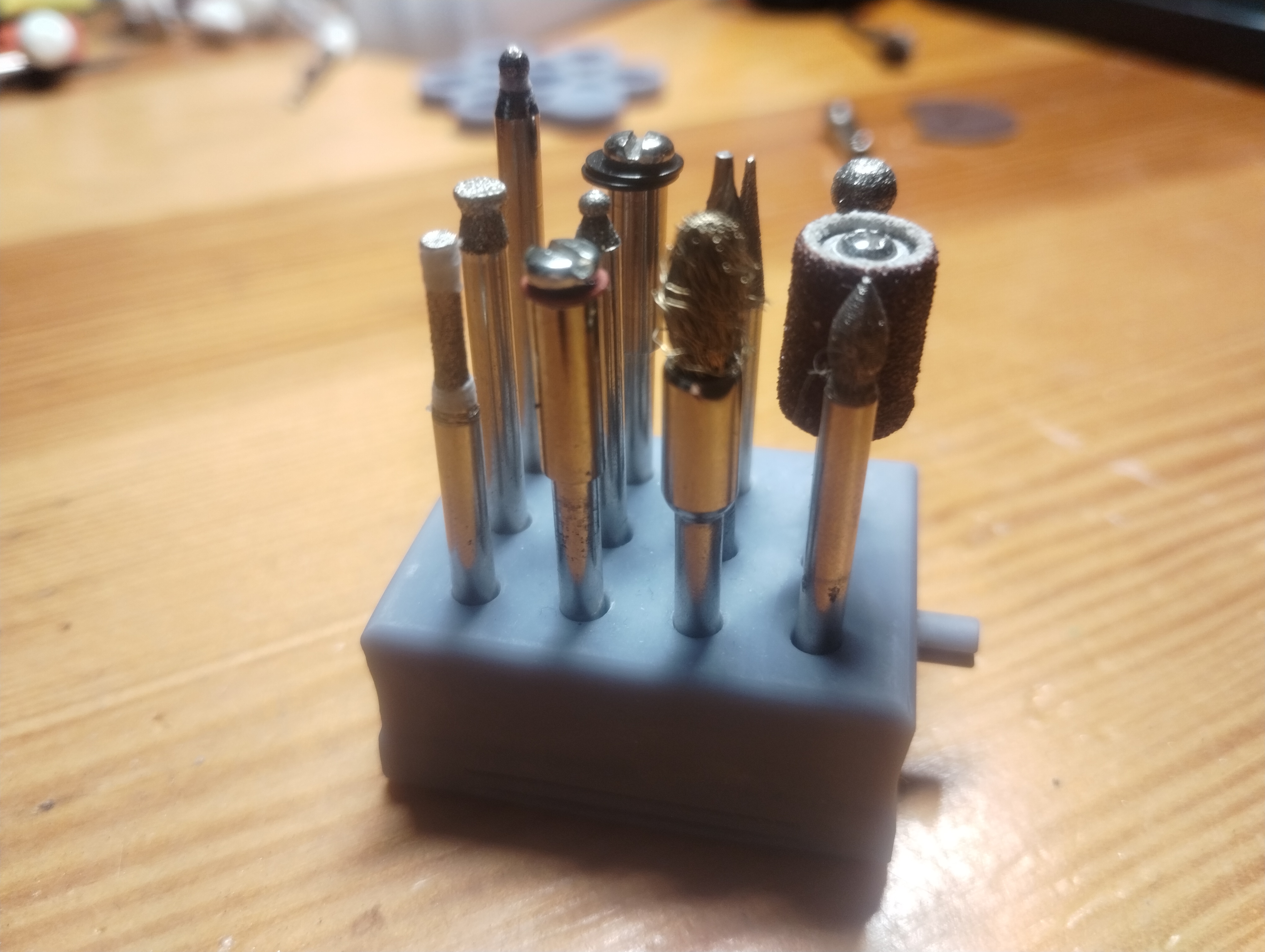 Holder for your favorite mini multitool staff — miniatura 4
