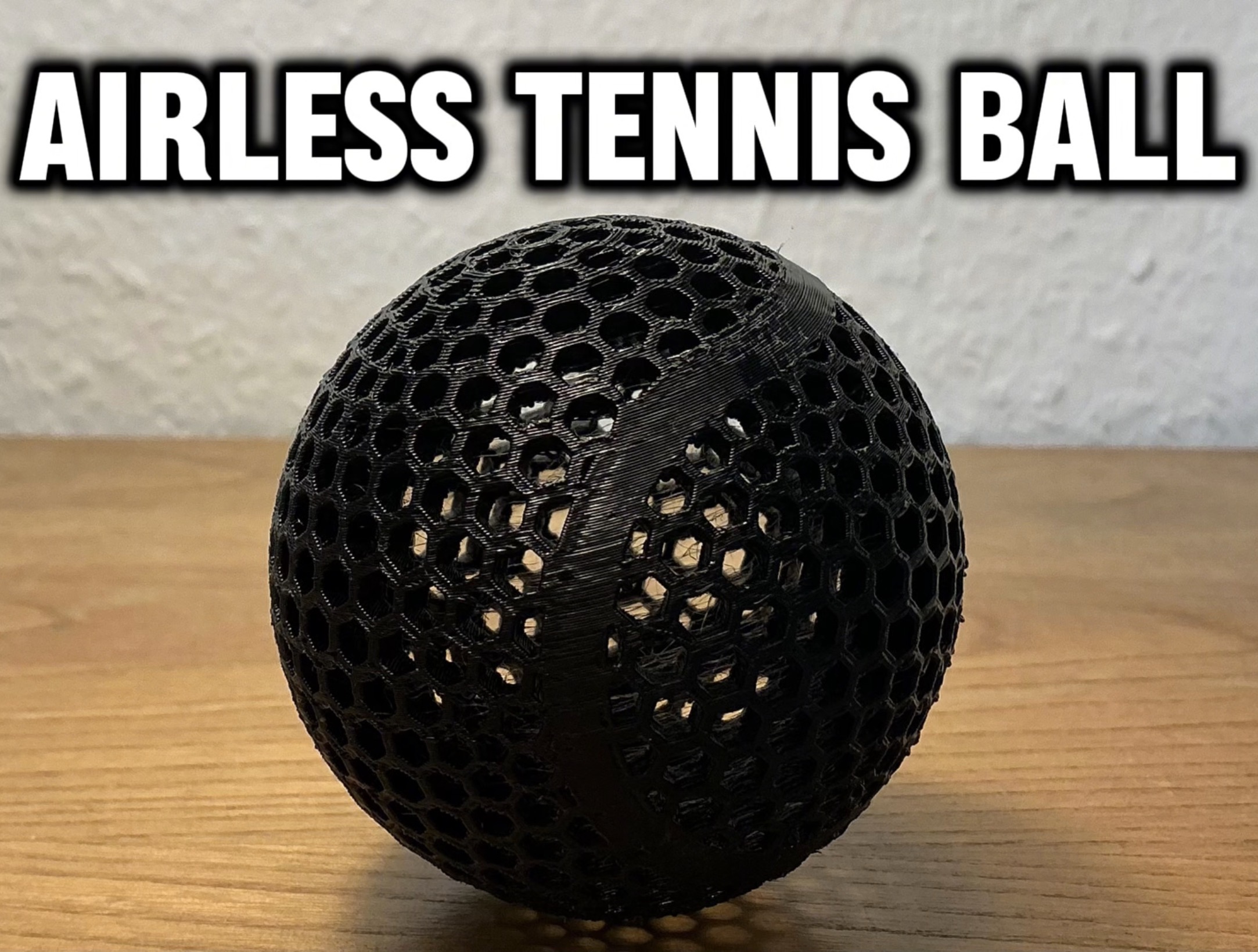 Airless tennisball