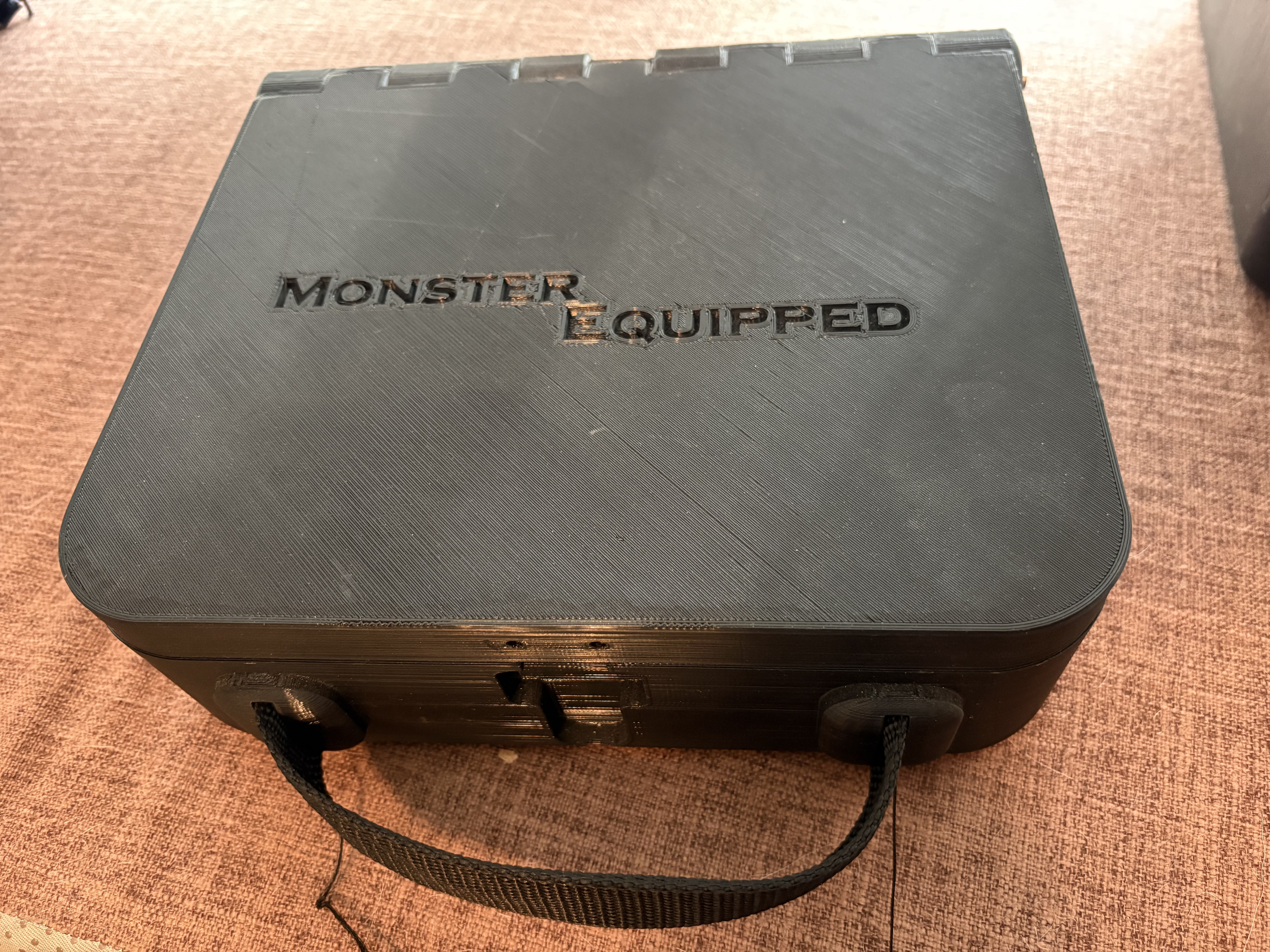 Hinged carrying case