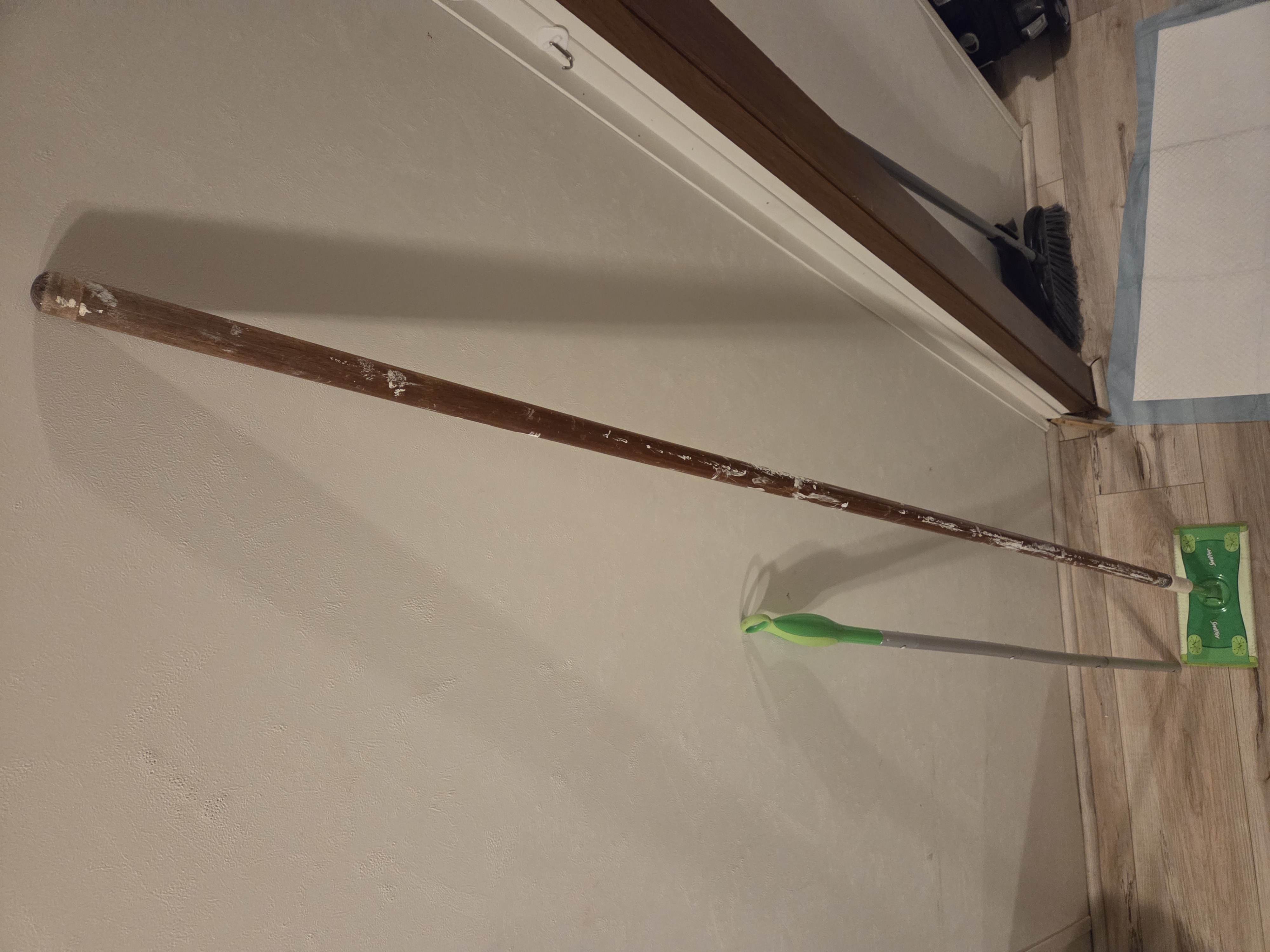 Swiffer Adapter for Standard 3/4-5 ACME male broom handle