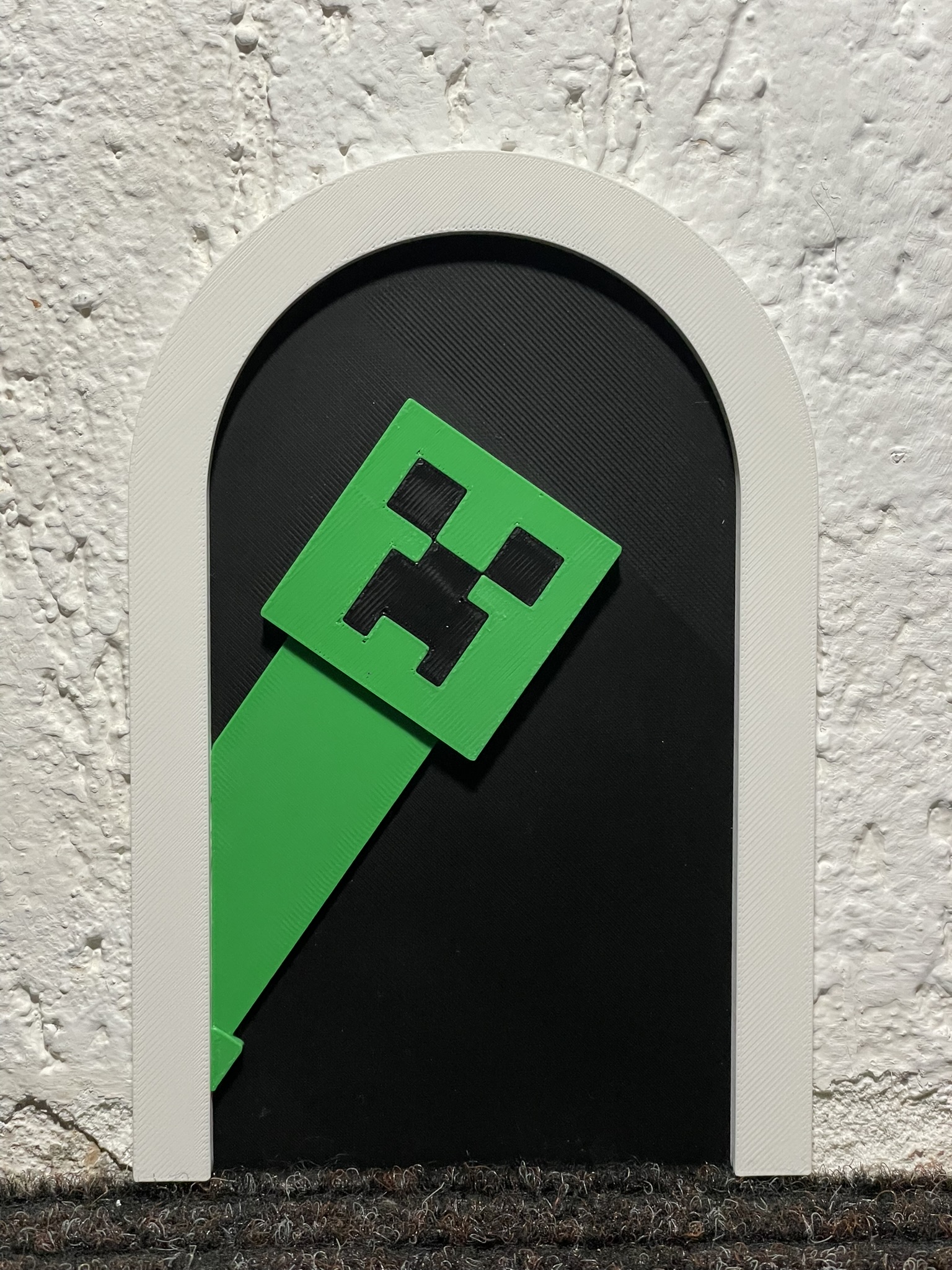 Creeper mousehole
