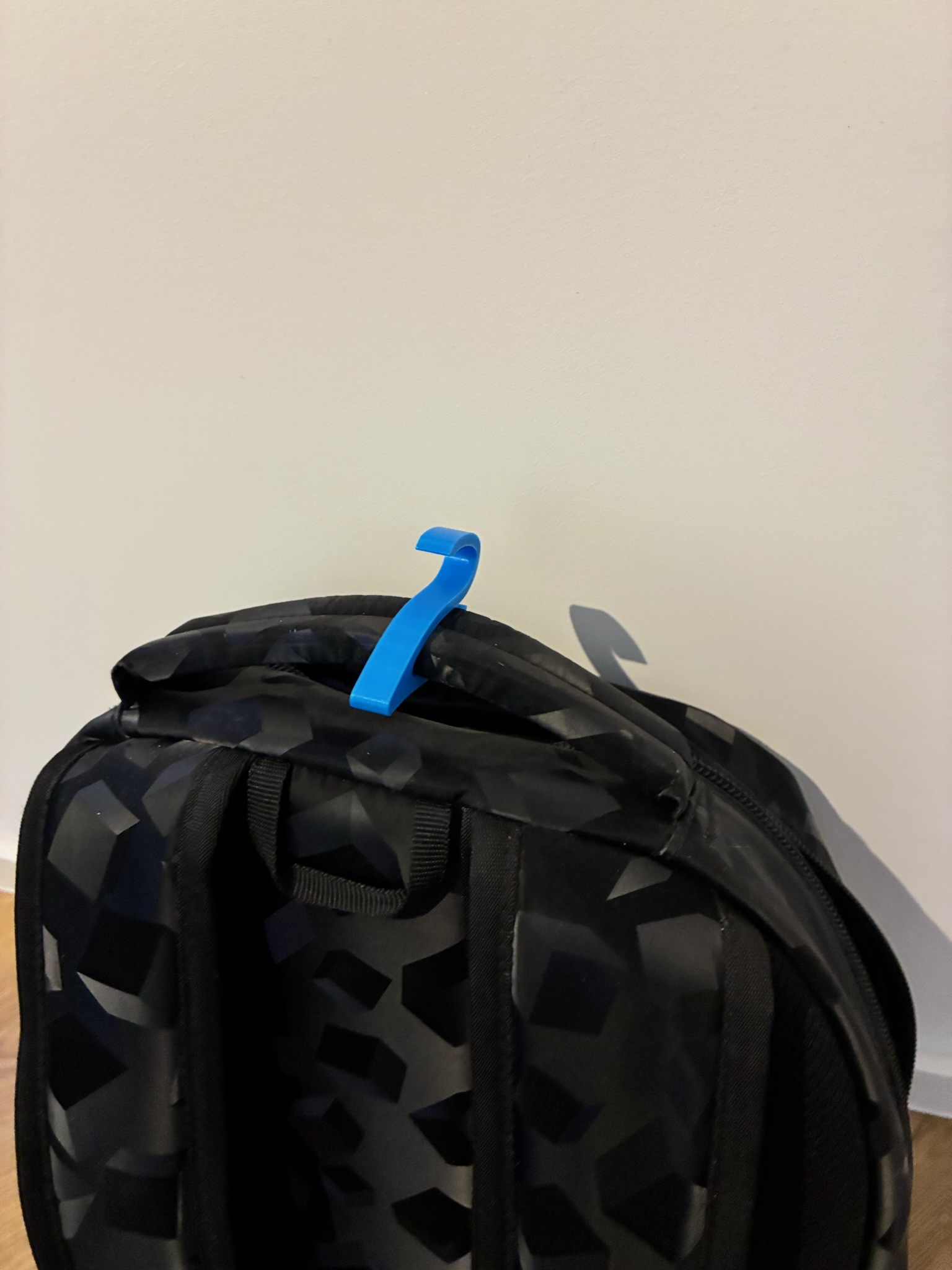 Backpack Jacket Holder Clip — miniatura 4