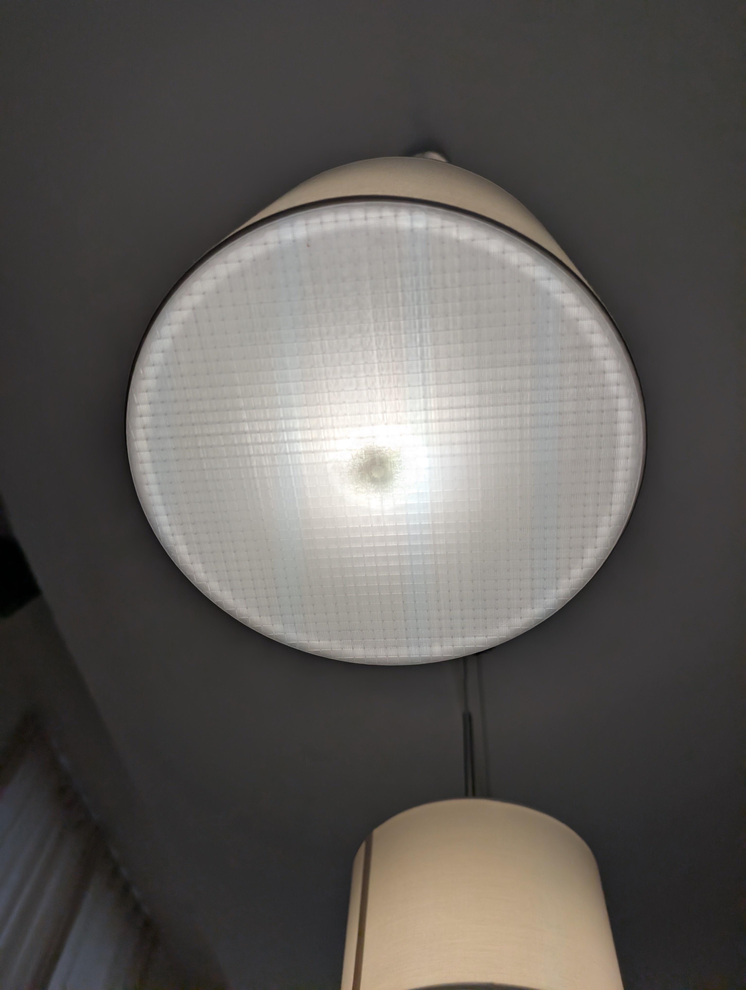 Miniatura 2 do modelo 3D Round Lamp Diffuser