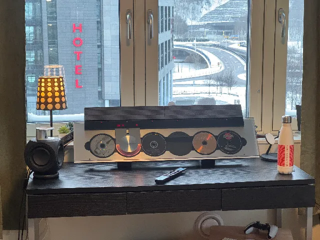 Beosound 9000 table stand