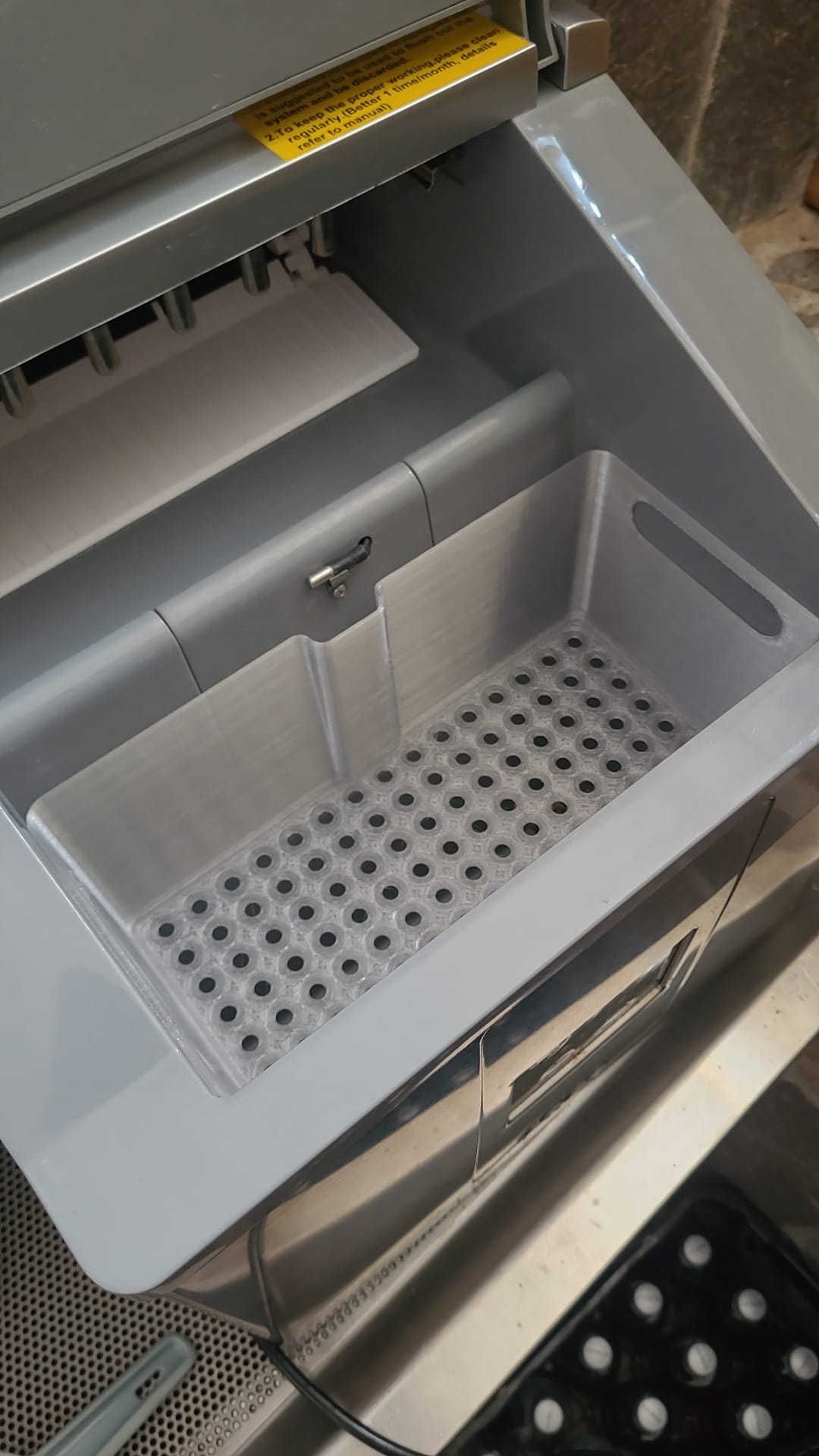 Saro EB15 Ice Maker Cube Box