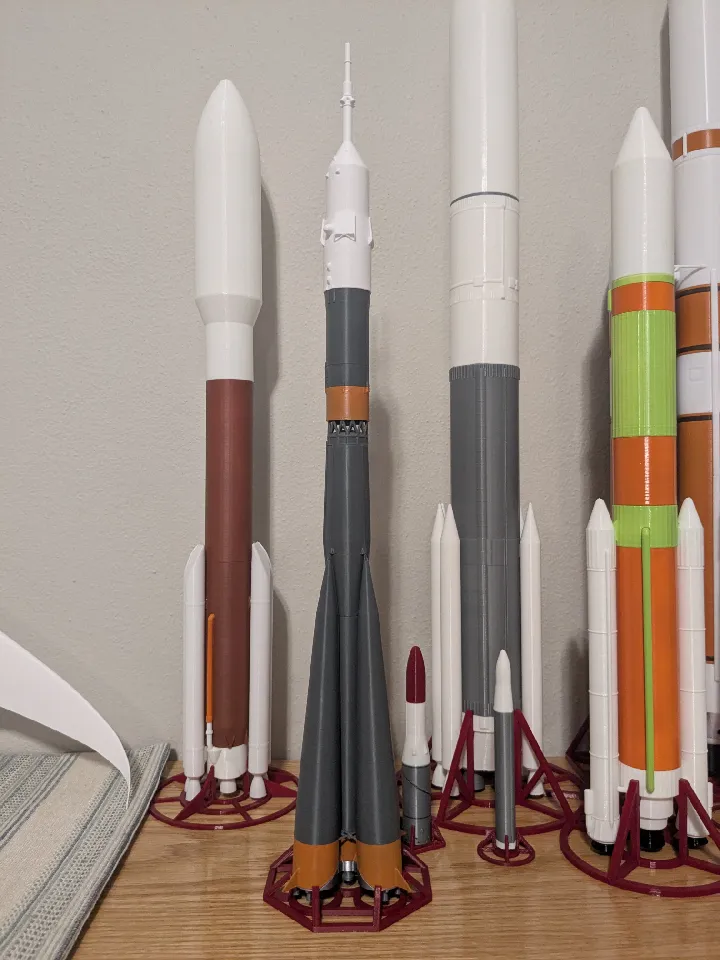 Soyuz Rocket - 1:100 - Russia by I am Darth | Download free STL