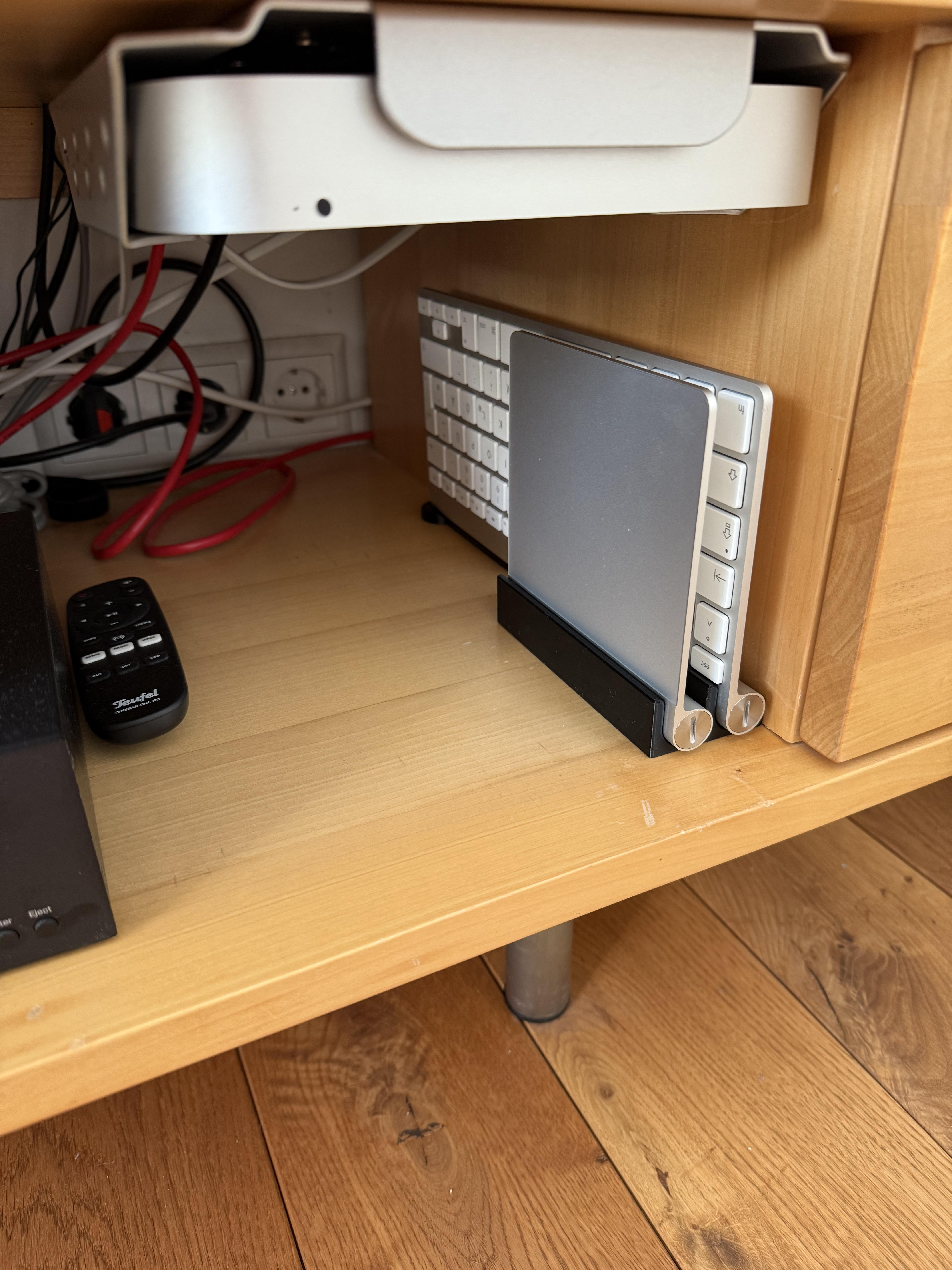 Apple Magic Holder
