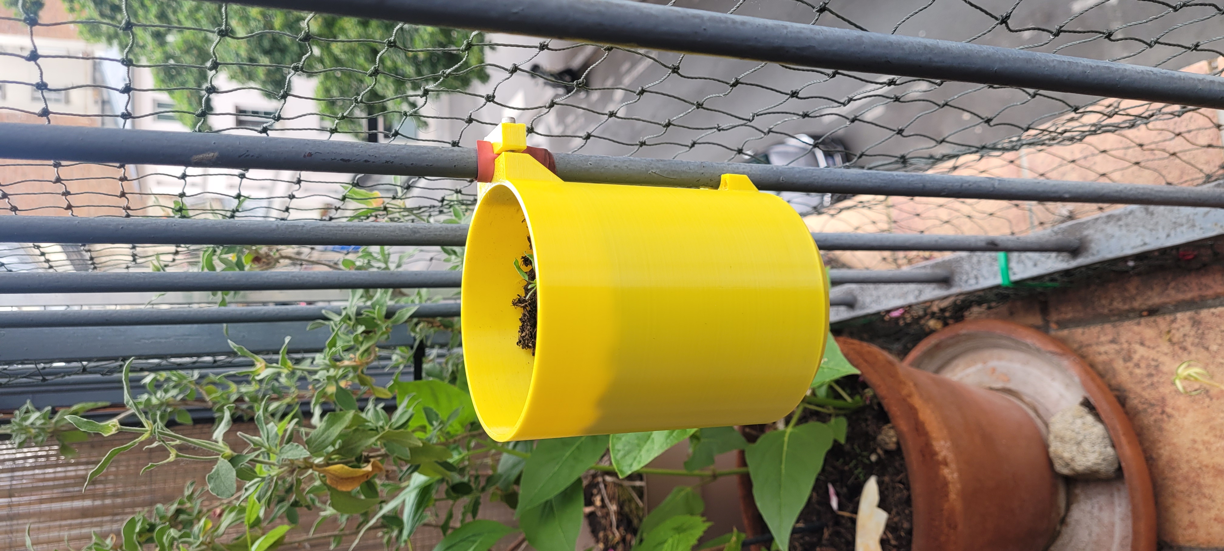 Pot for 13mm rods