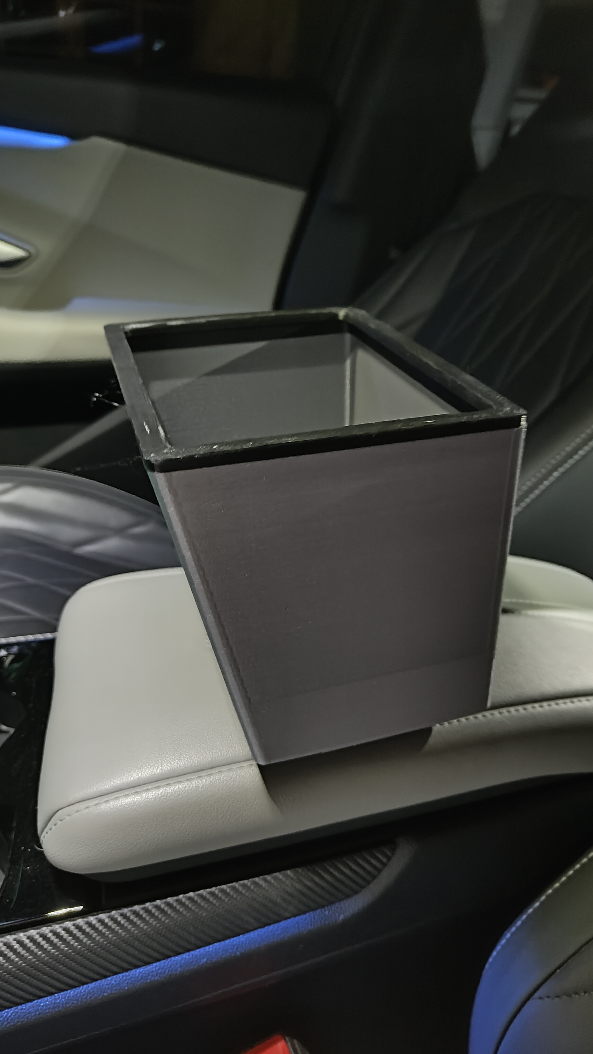 Trashcan for the Ford Explorer EV 3D model